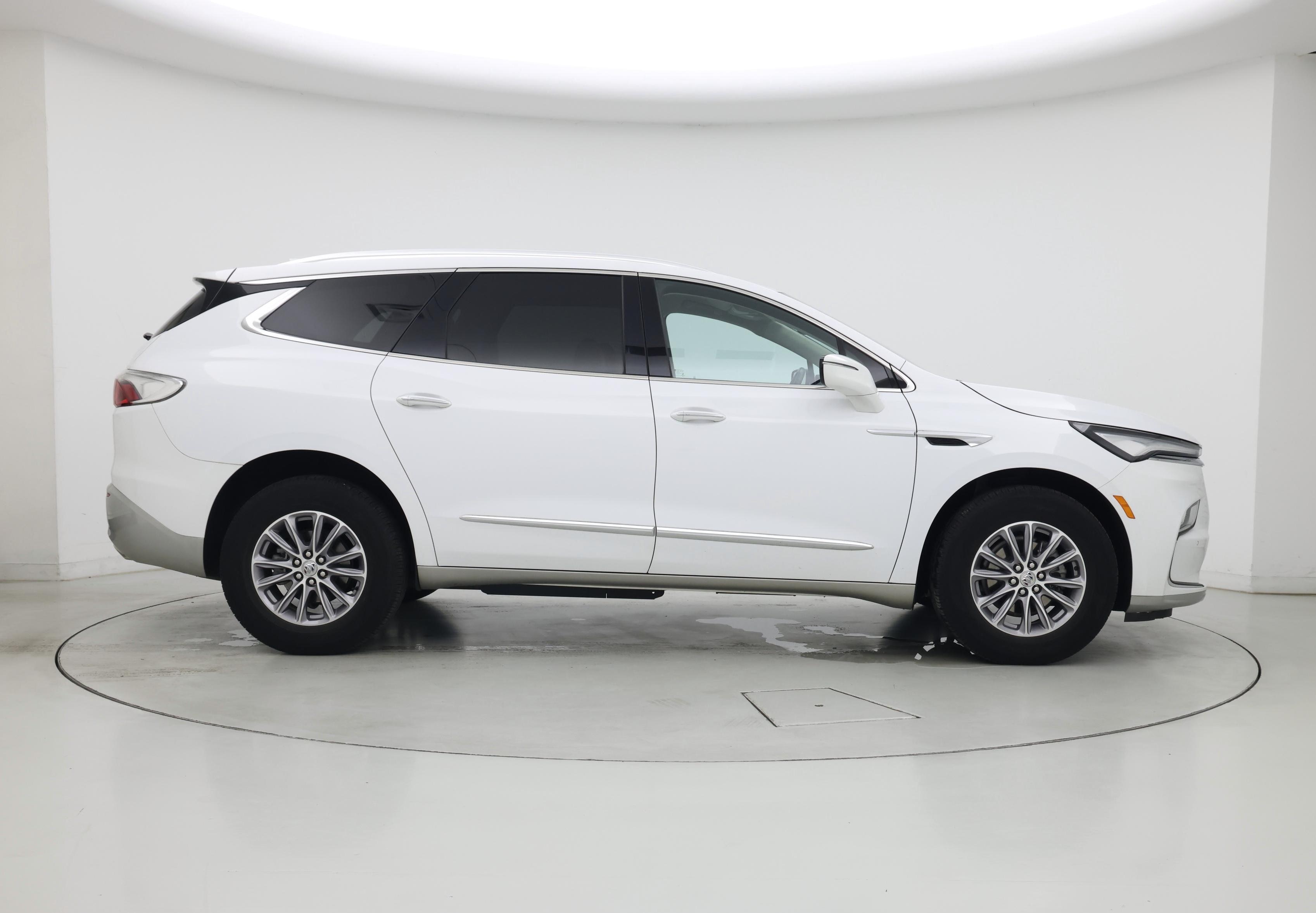 Thumbnail: 2023 Buick Enclave - 7