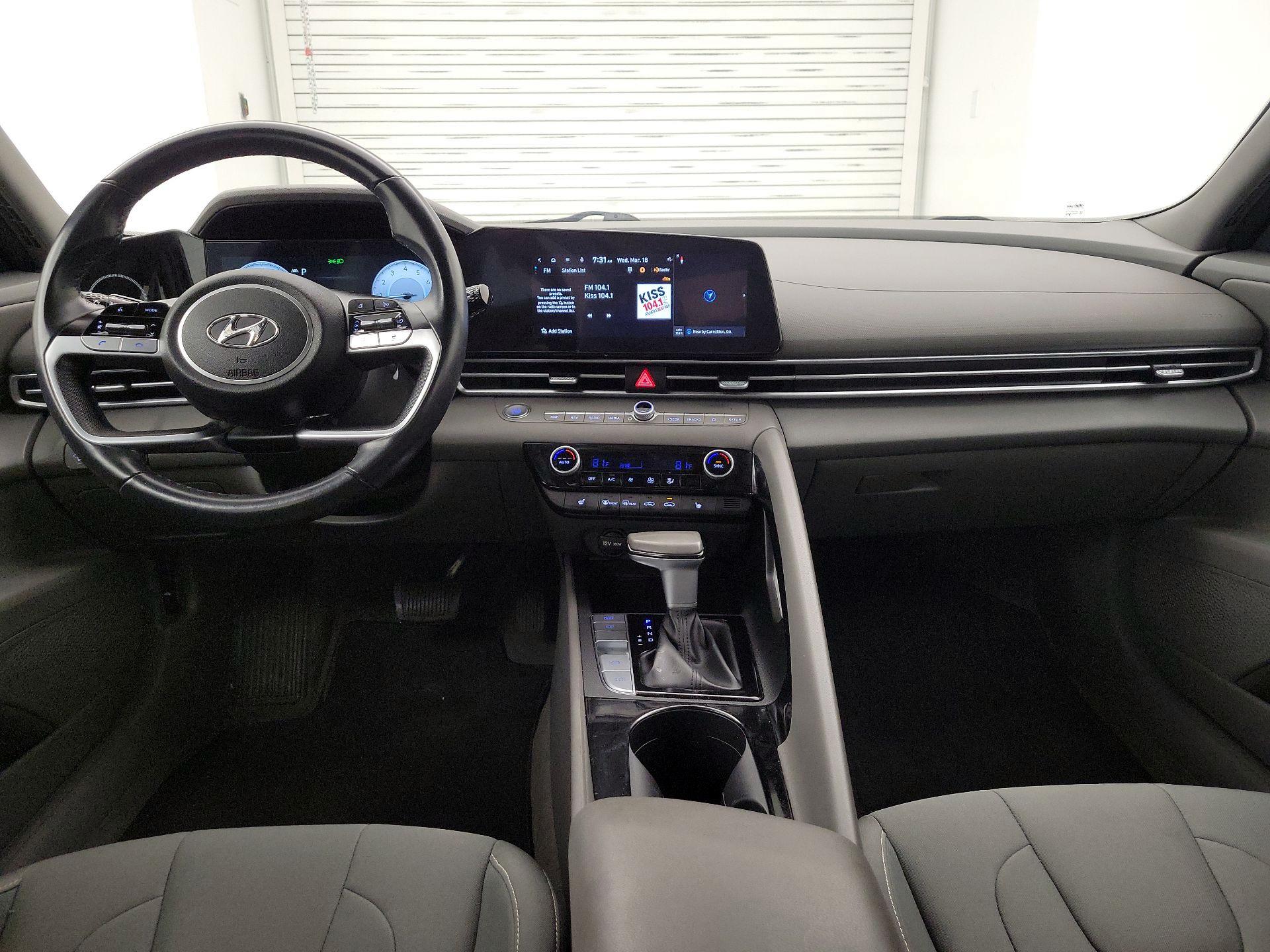 Thumbnail: 2023 Hyundai Elantra - 9