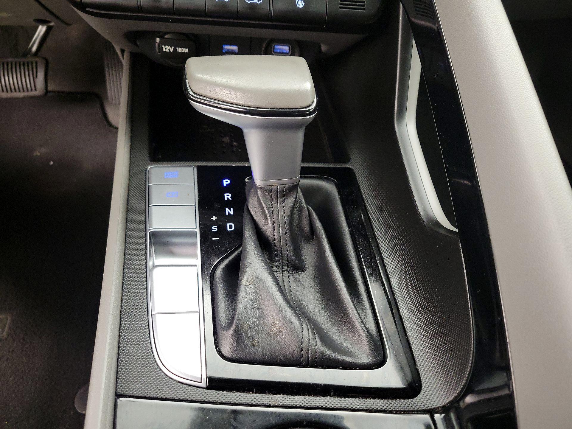 Thumbnail: 2023 Hyundai Elantra - 18