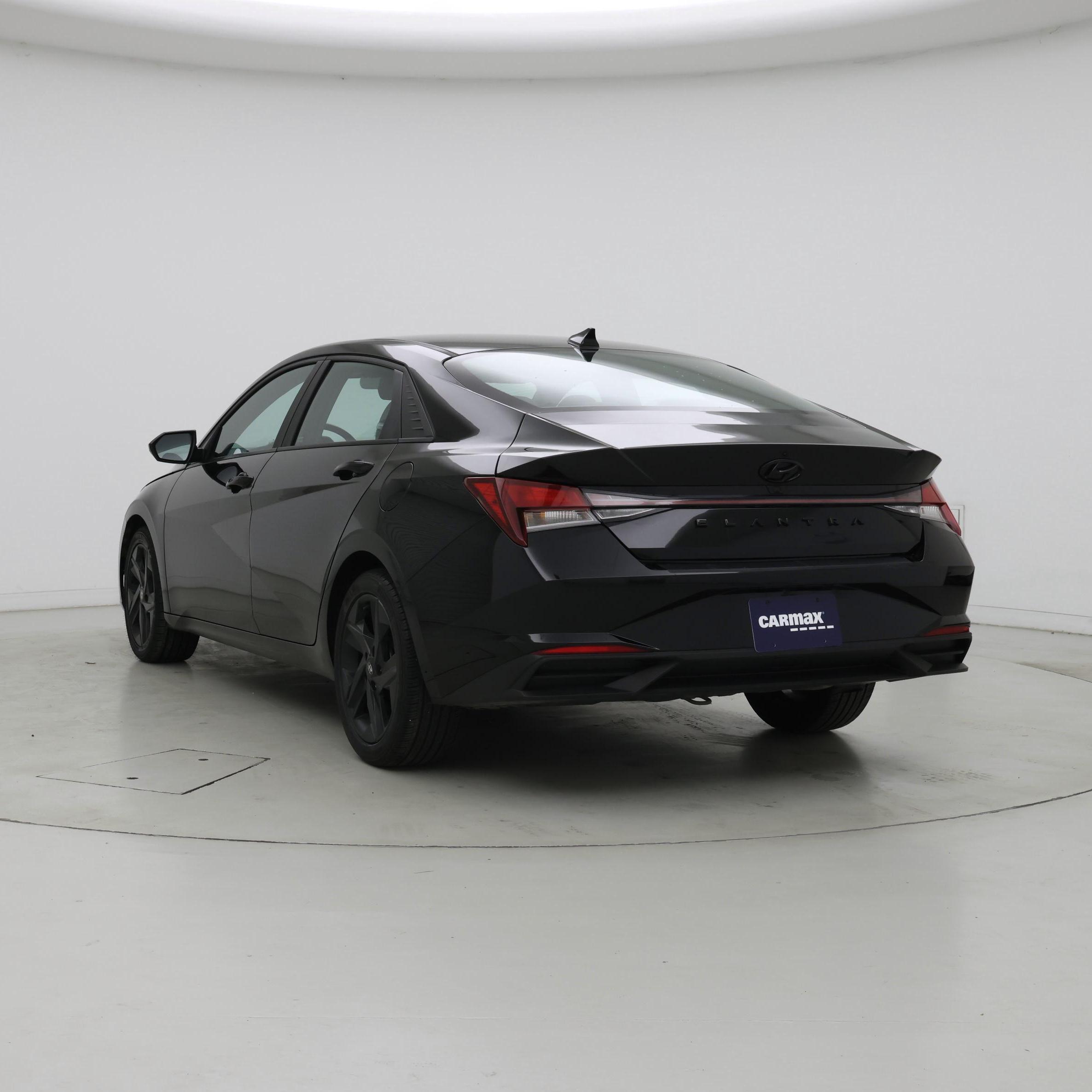 Thumbnail: 2023 Hyundai Elantra - 2