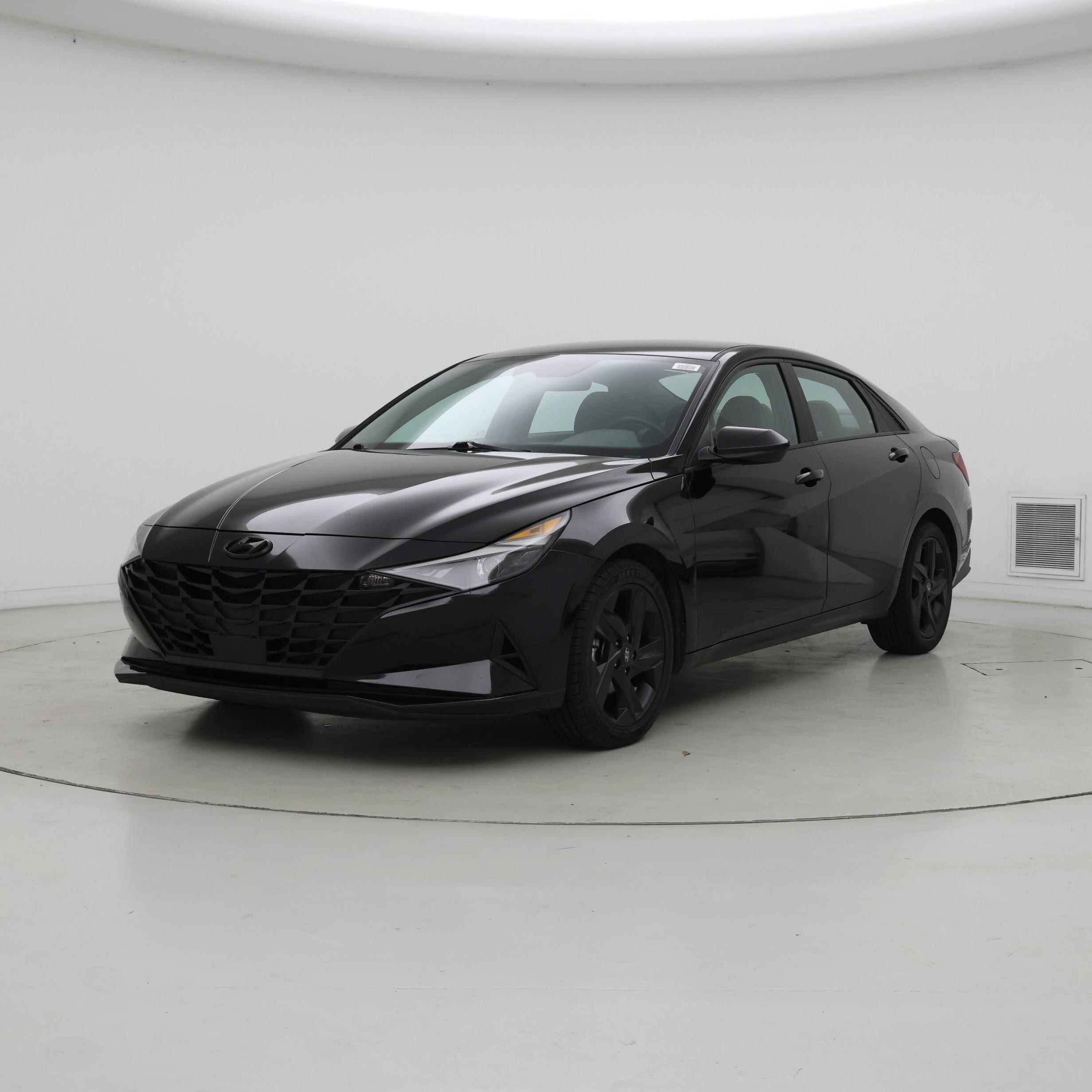 Thumbnail: 2023 Hyundai Elantra - 4