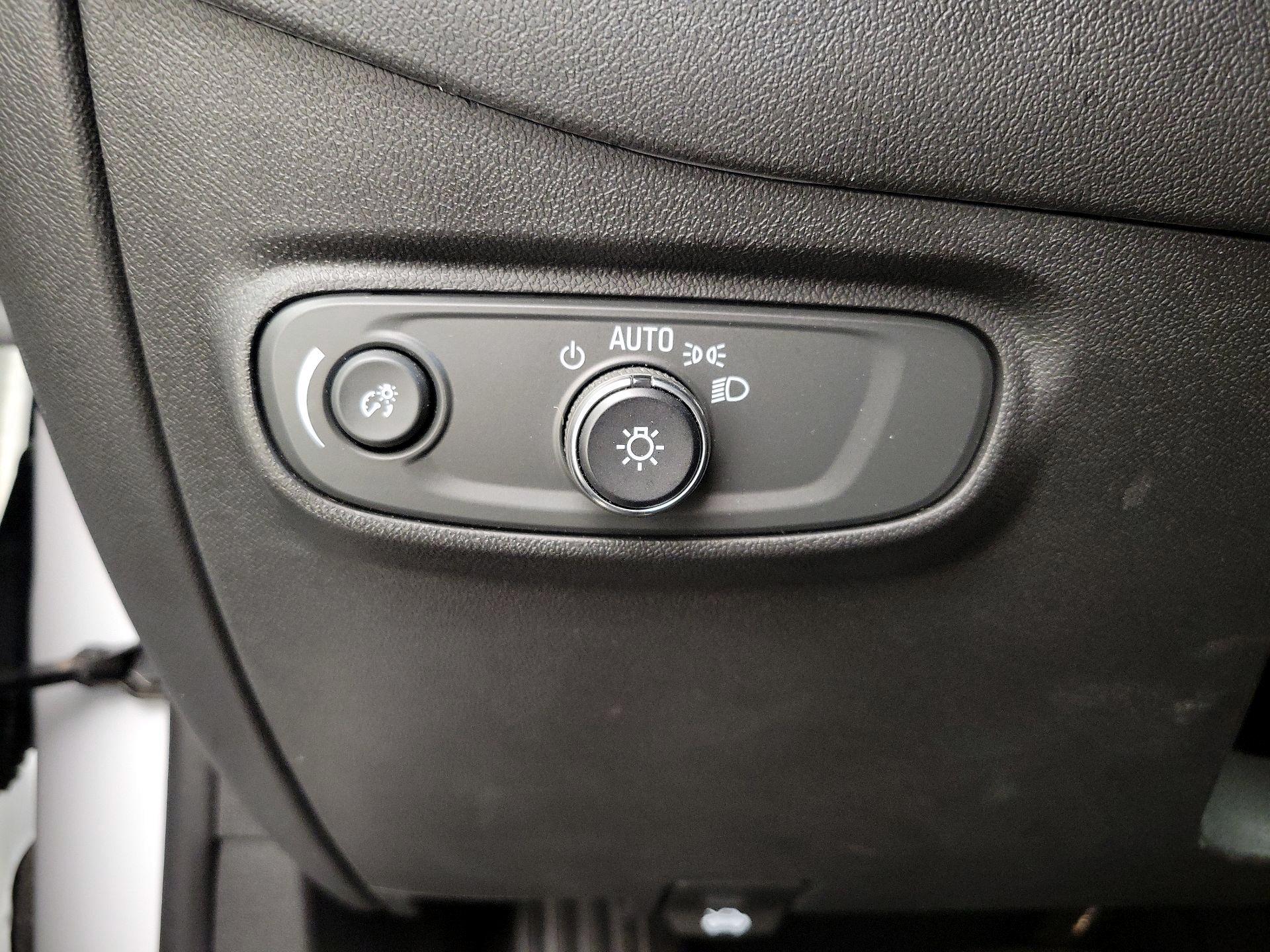 Thumbnail: 2023 Chevrolet Equinox - 13