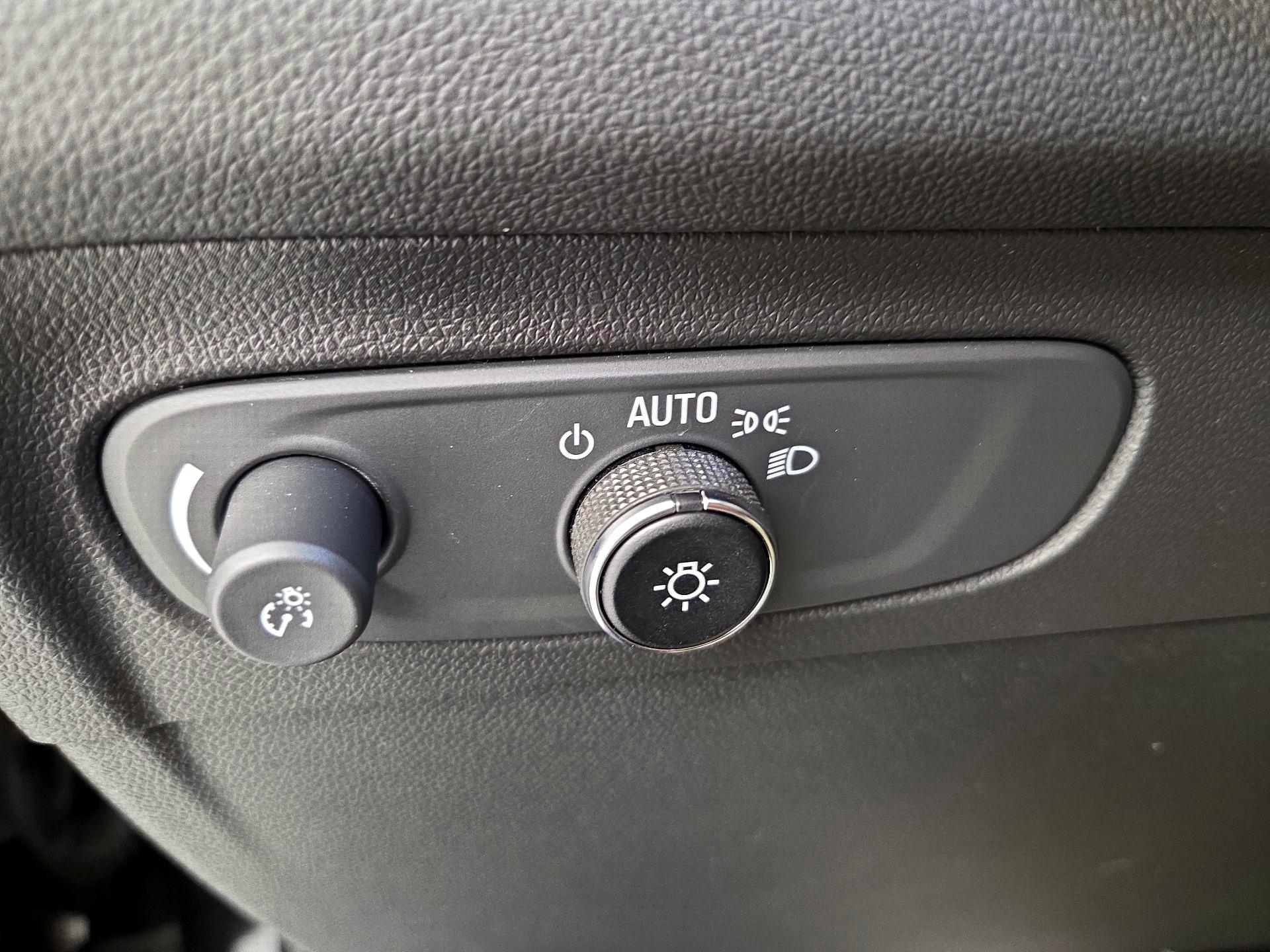 Thumbnail: 2023 Buick Envision - 13