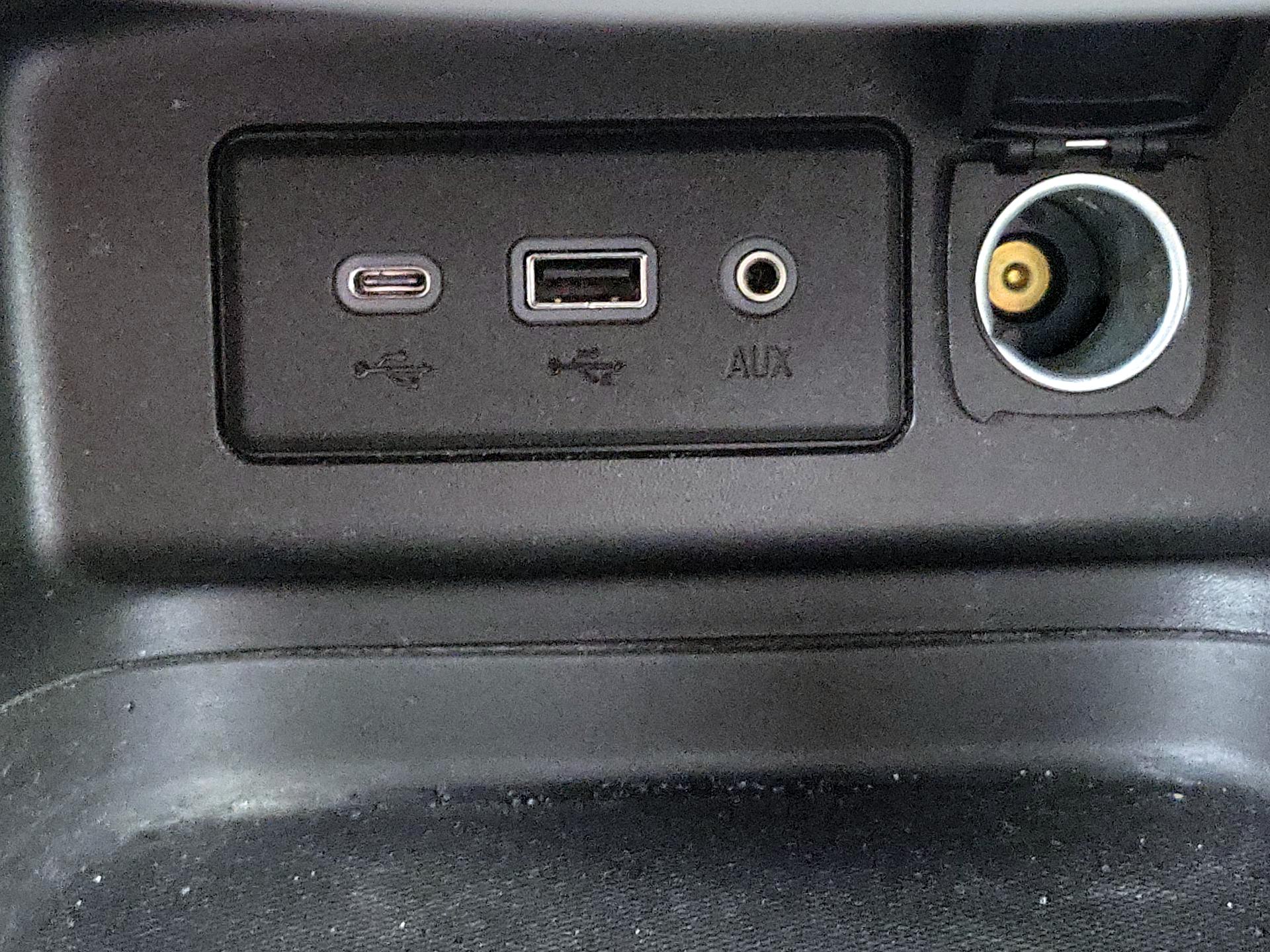 Thumbnail: 2023 Chevrolet Equinox - 18