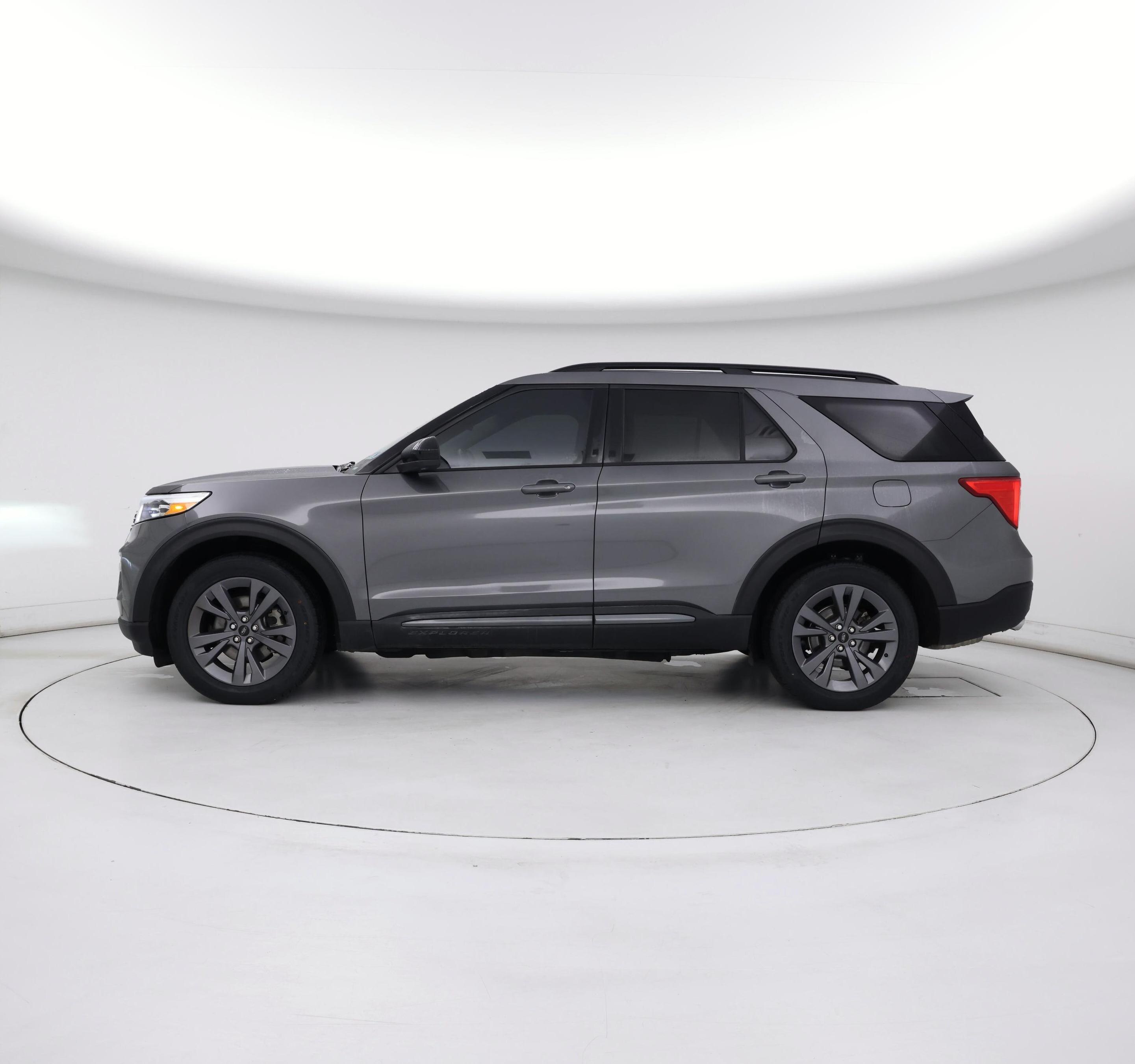 Thumbnail: 2023 Ford Explorer - 3