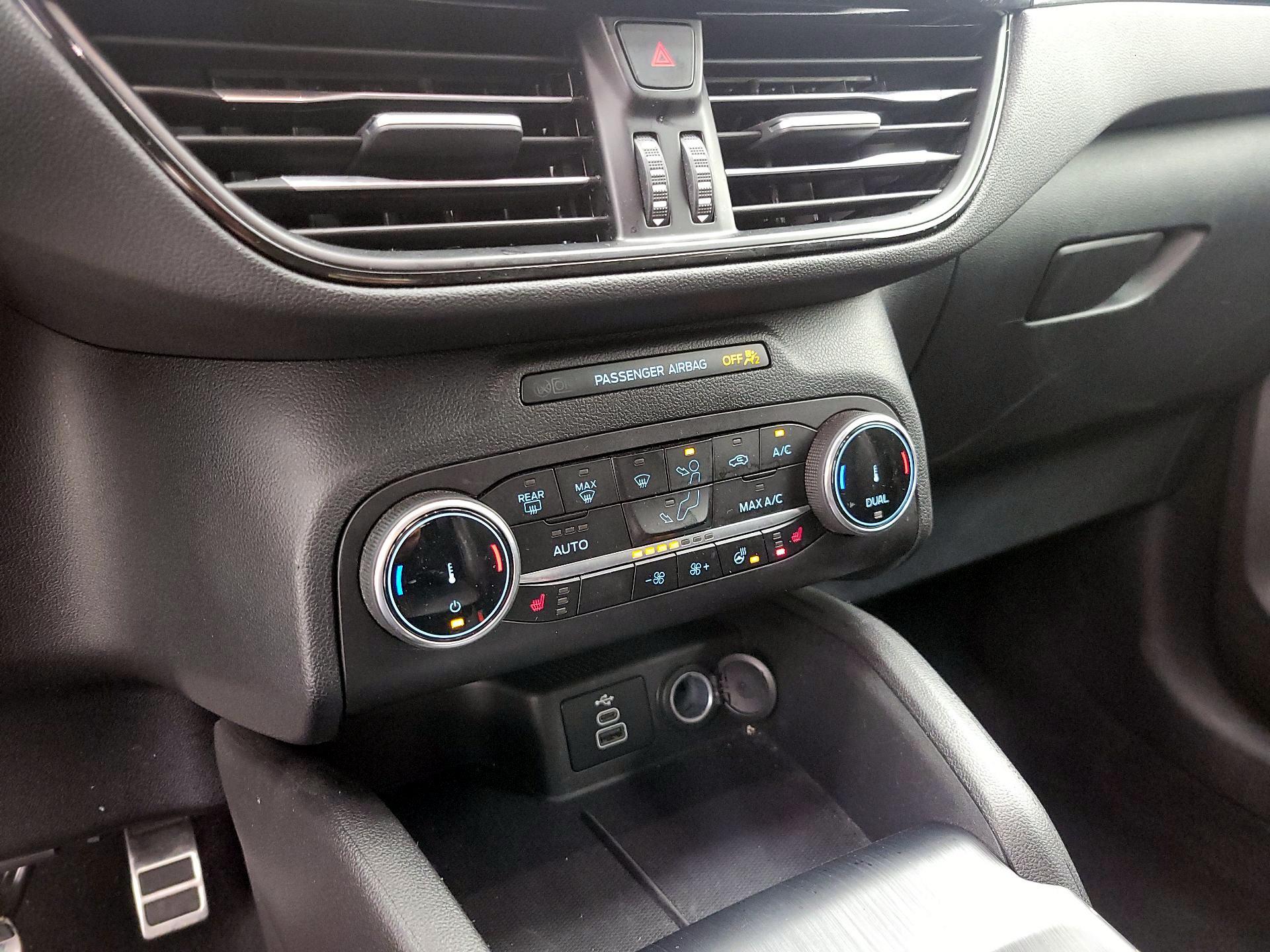 Thumbnail: 2024 Ford Escape - 15