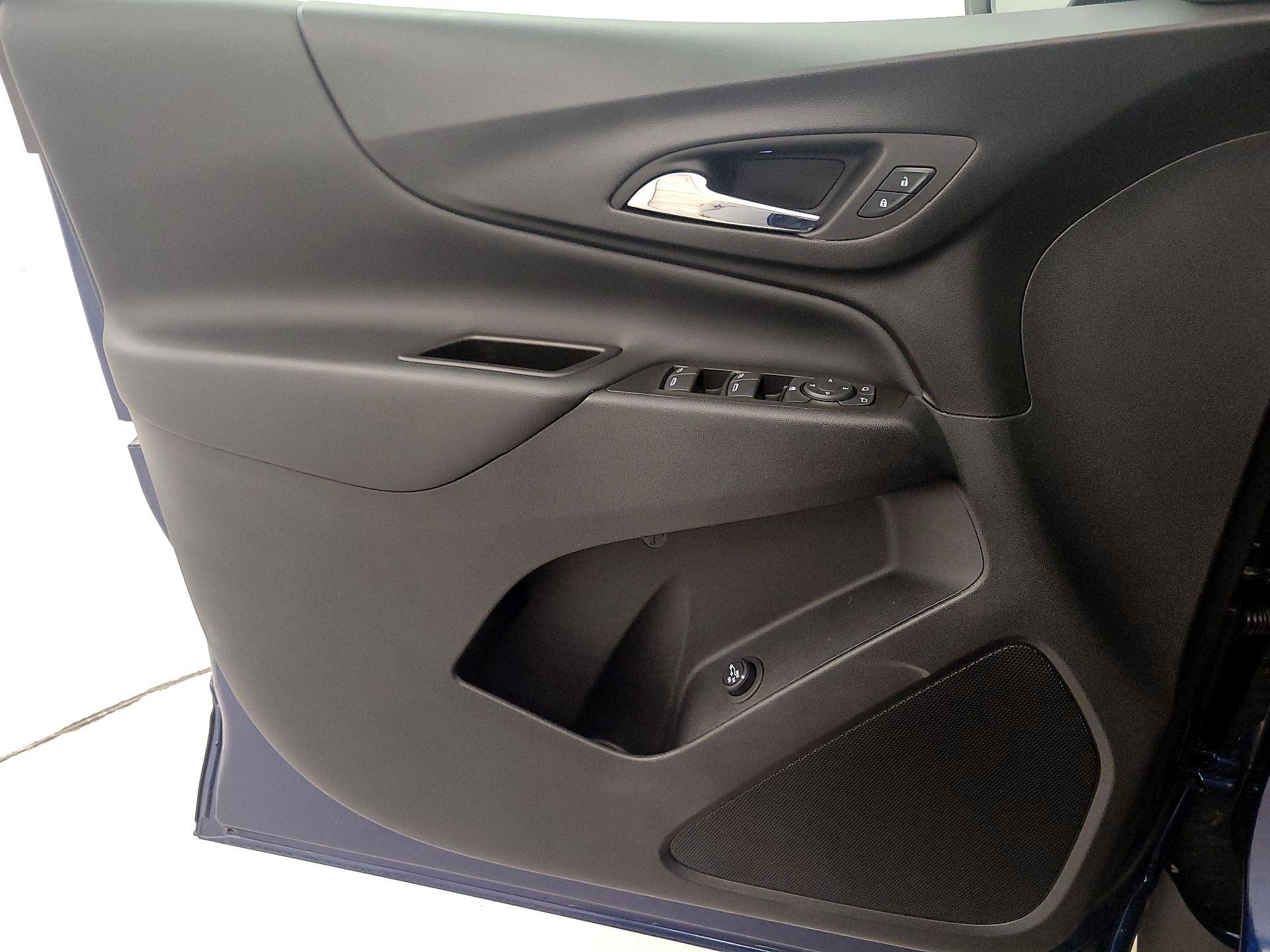 Thumbnail: 2023 Chevrolet Equinox - 12