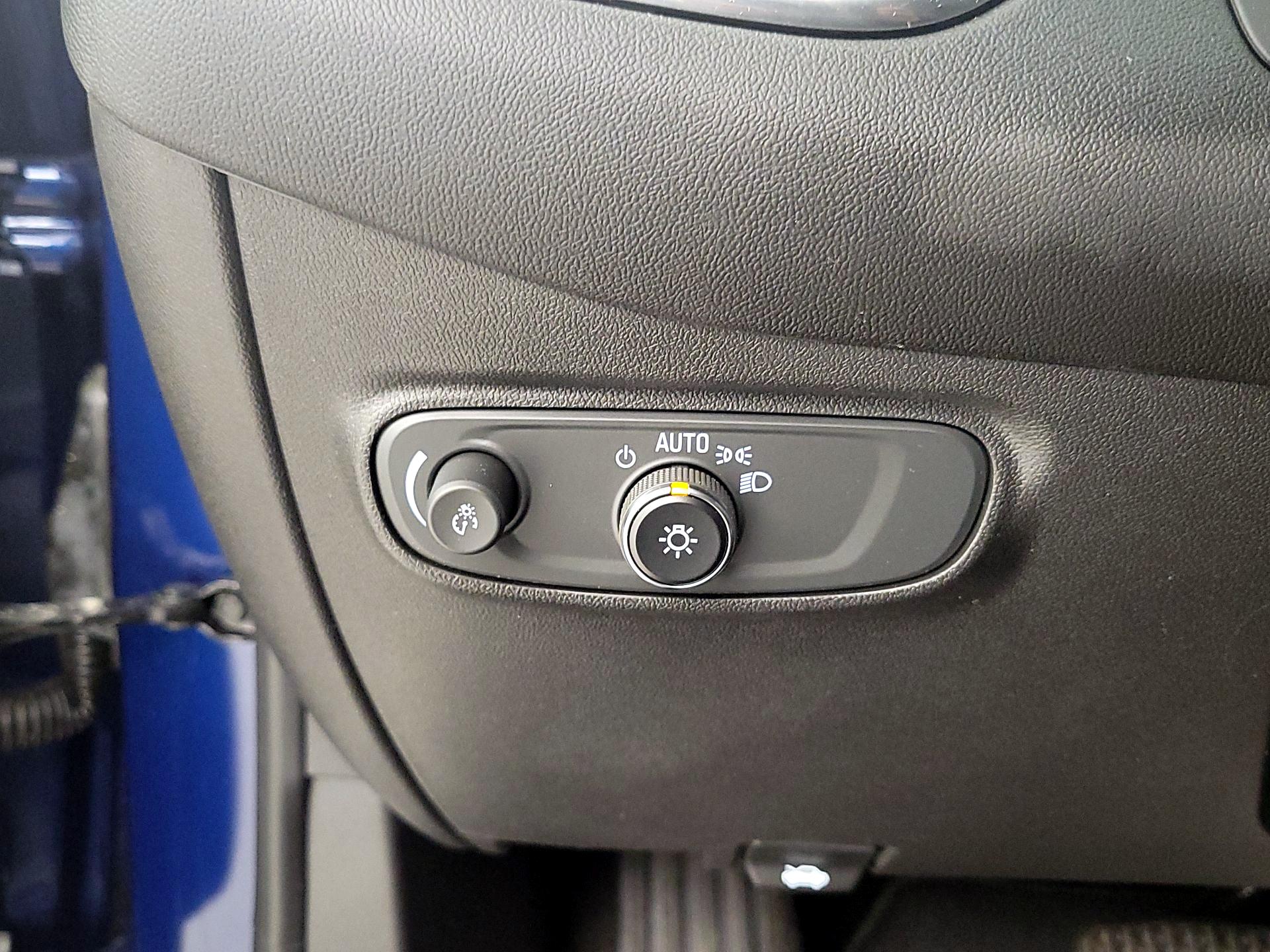 Thumbnail: 2023 Chevrolet Equinox - 13