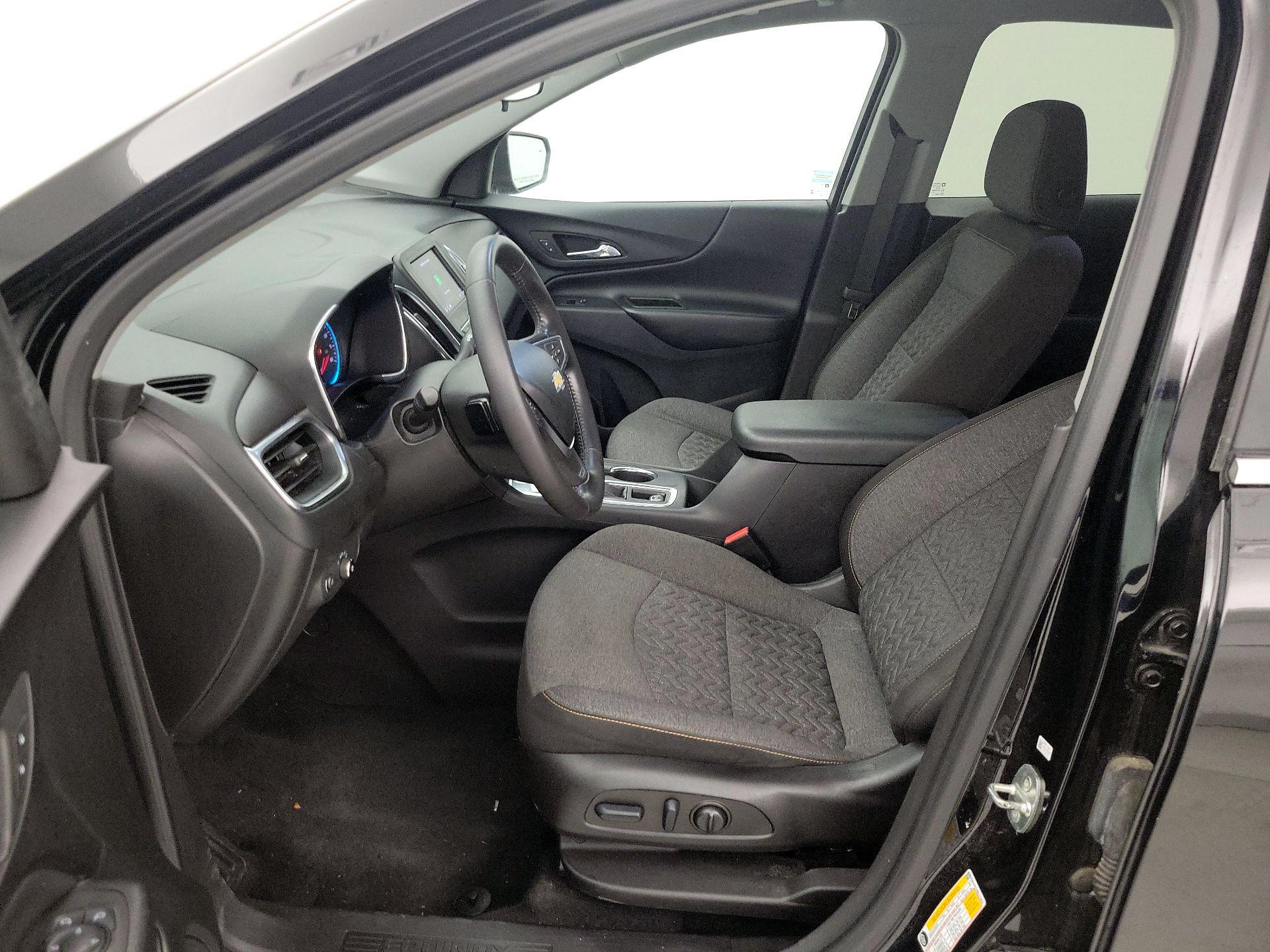 Thumbnail: 2022 Chevrolet Equinox - 11