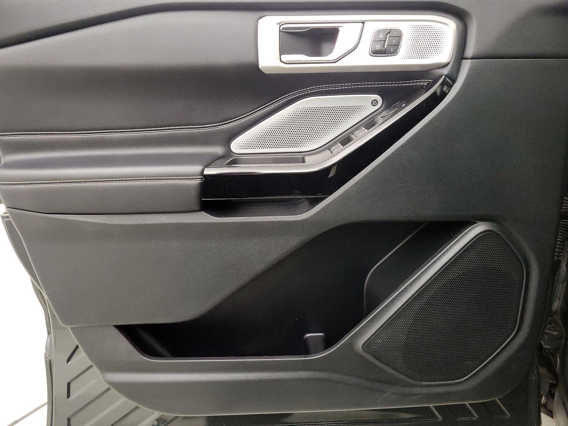 Thumbnail: 2022 Ford Explorer - 12