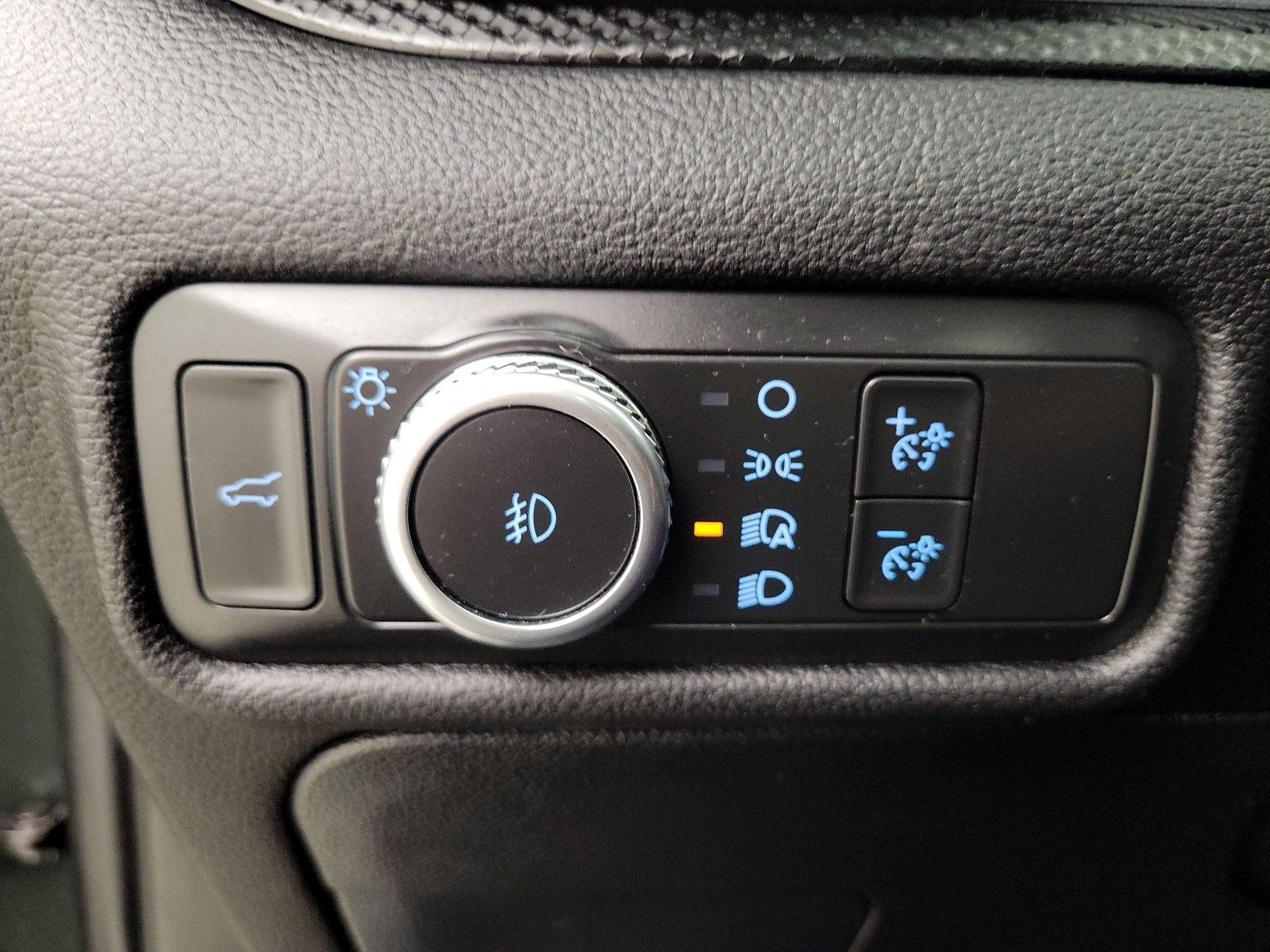 Thumbnail: 2022 Ford Explorer - 13