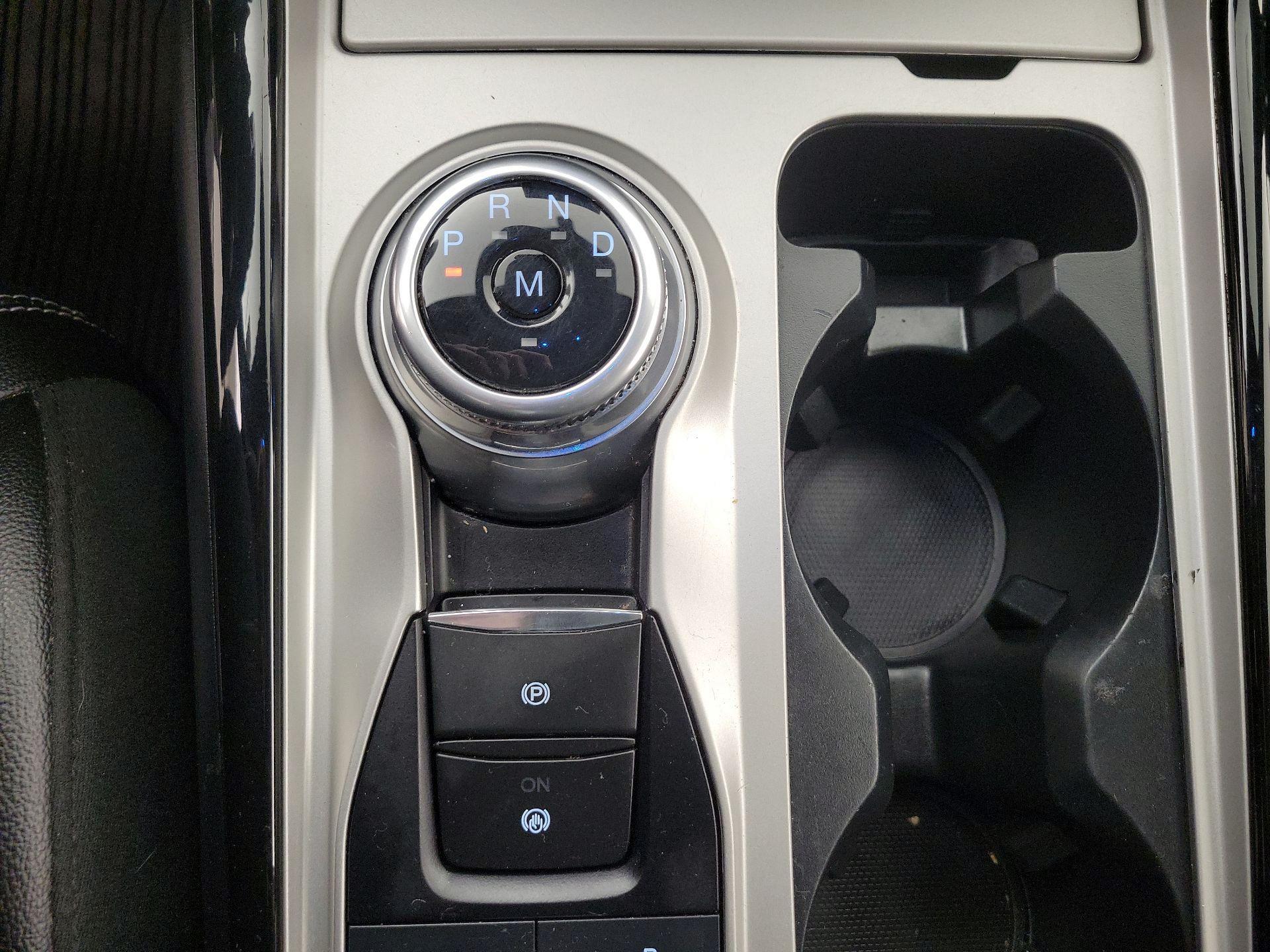 Thumbnail: 2022 Ford Explorer - 18