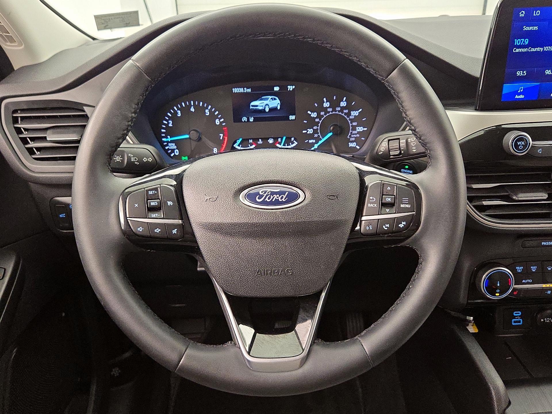 Thumbnail: 2022 Ford Escape - 10