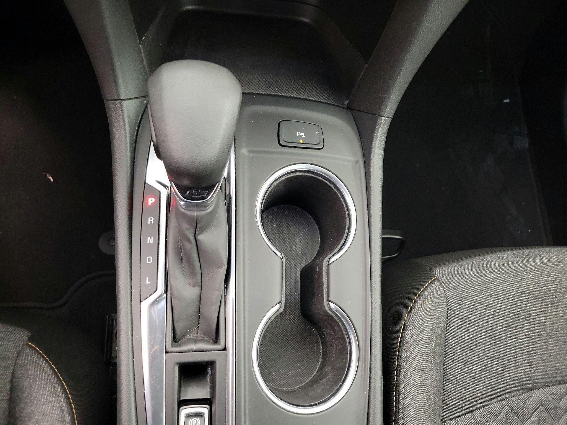 Thumbnail: 2022 Chevrolet Equinox - 17