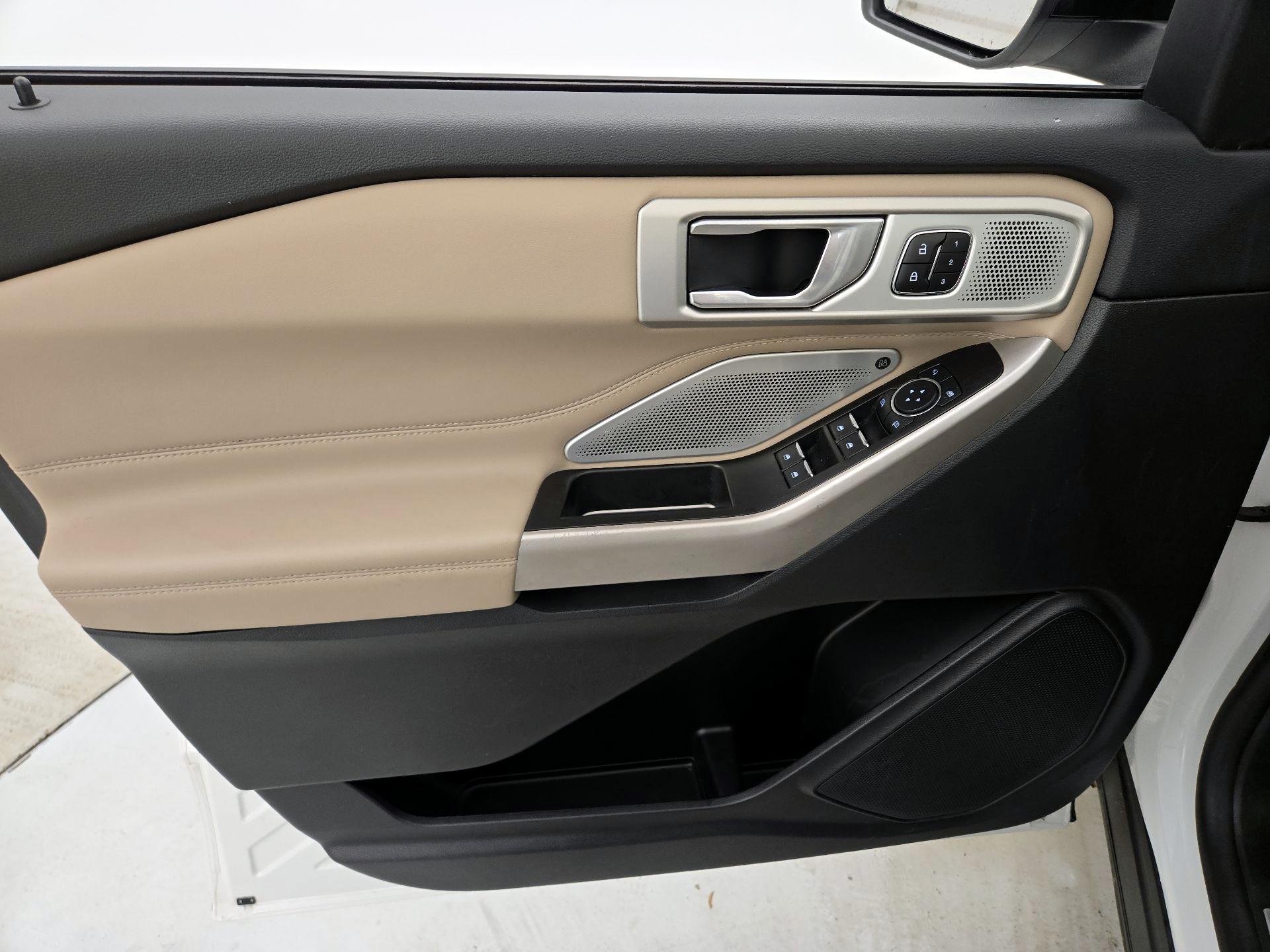 Thumbnail: 2022 Ford Explorer - 12