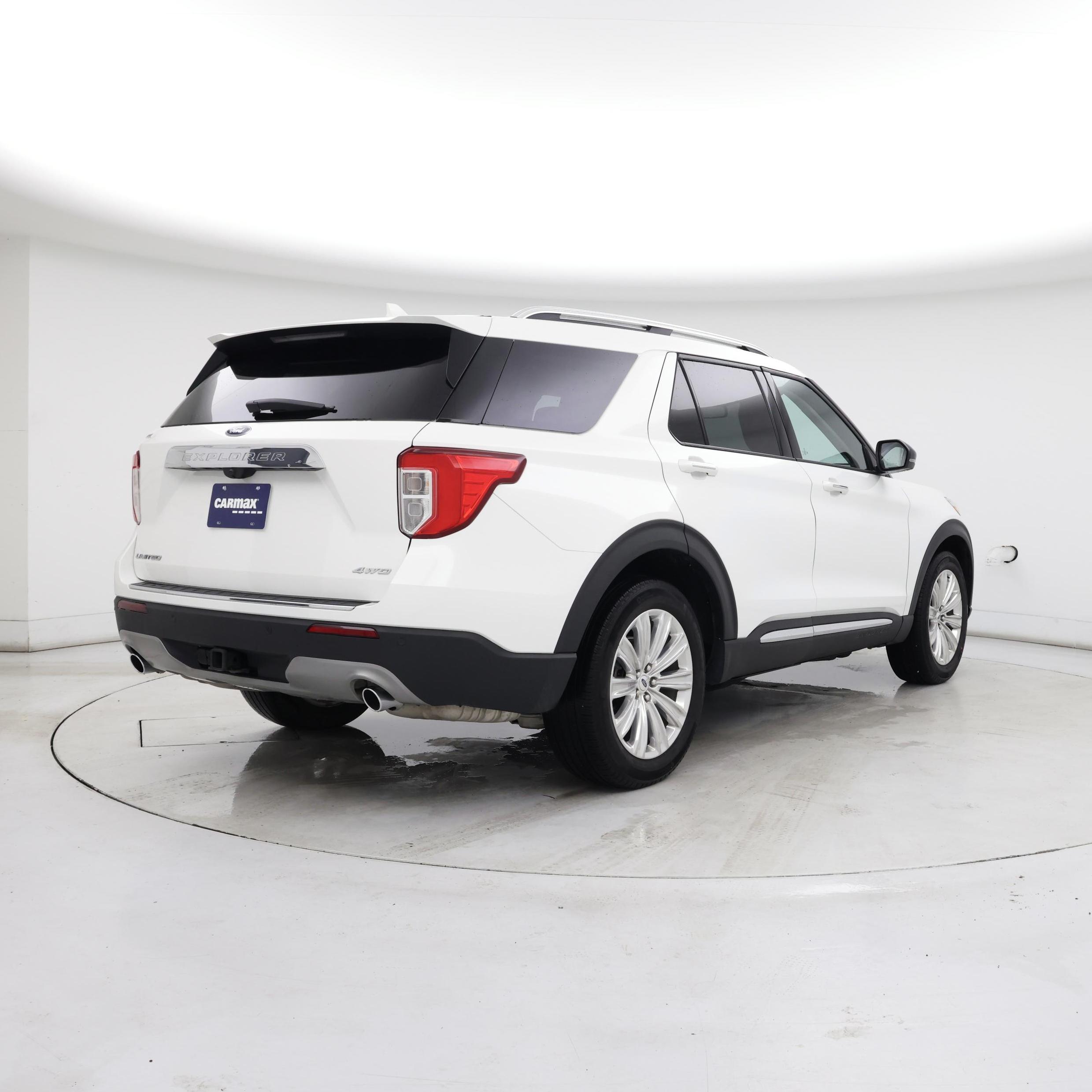 Thumbnail: 2022 Ford Explorer - 8