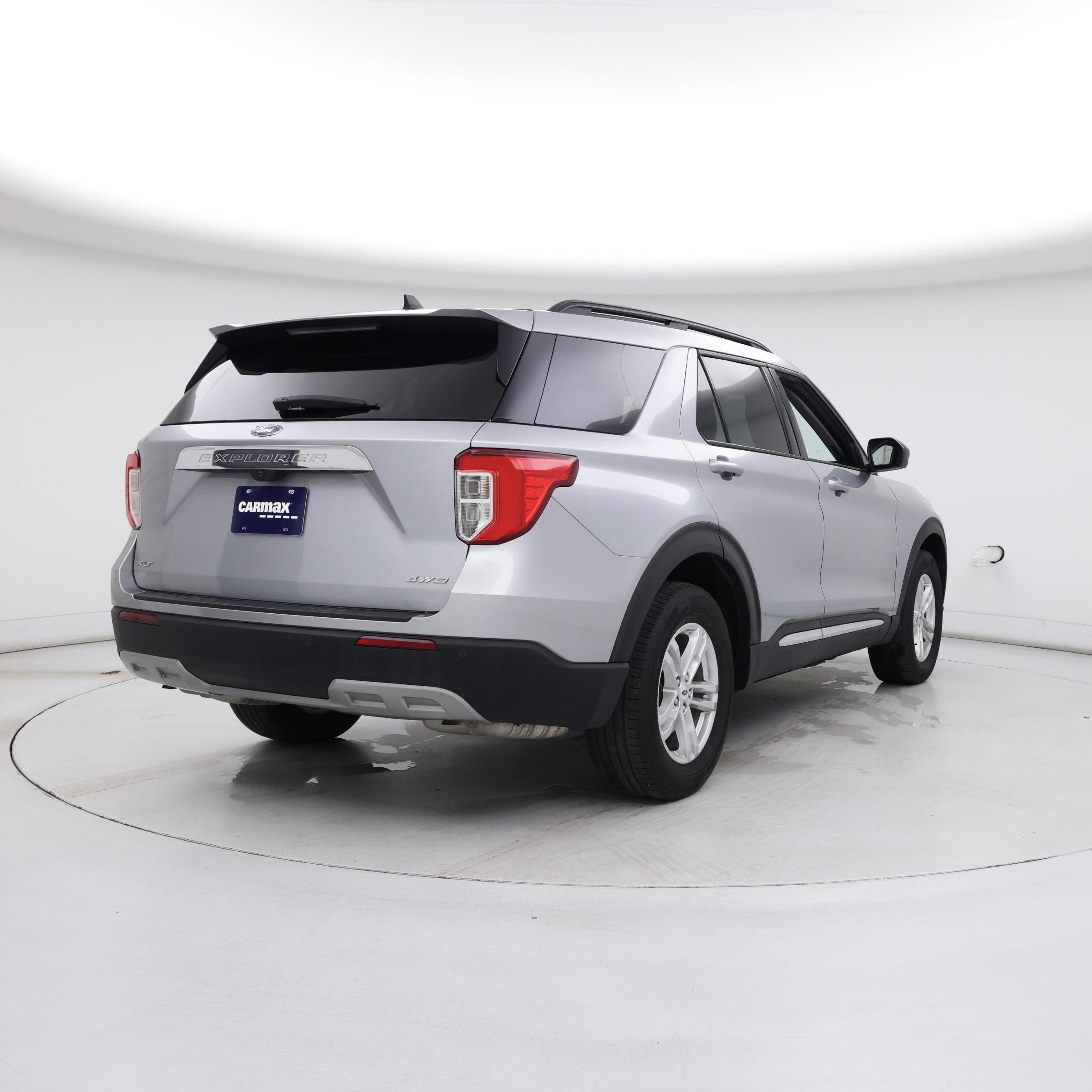 Thumbnail: 2023 Ford Explorer - 8