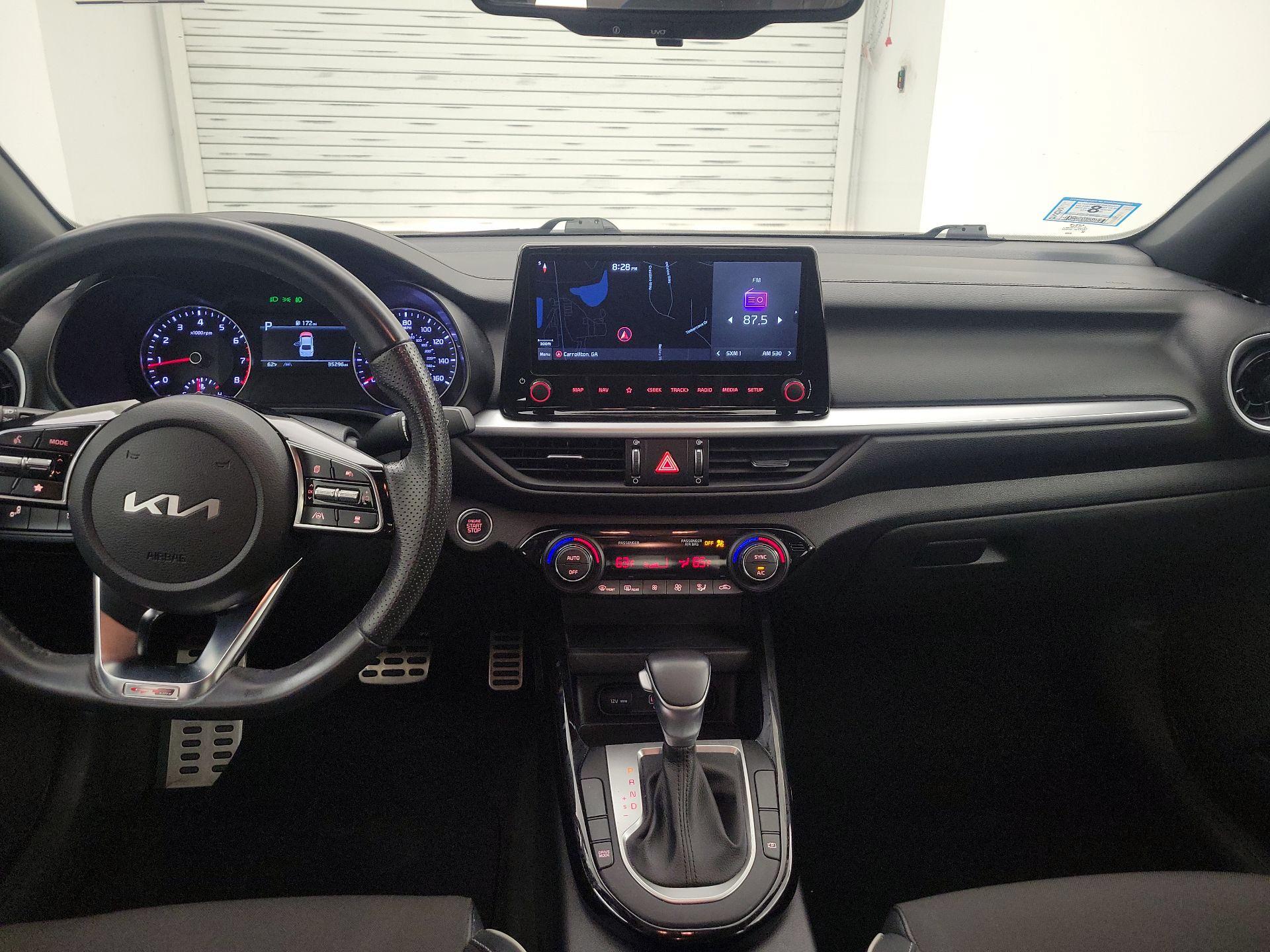 Thumbnail: 2022 Kia Forte - 9