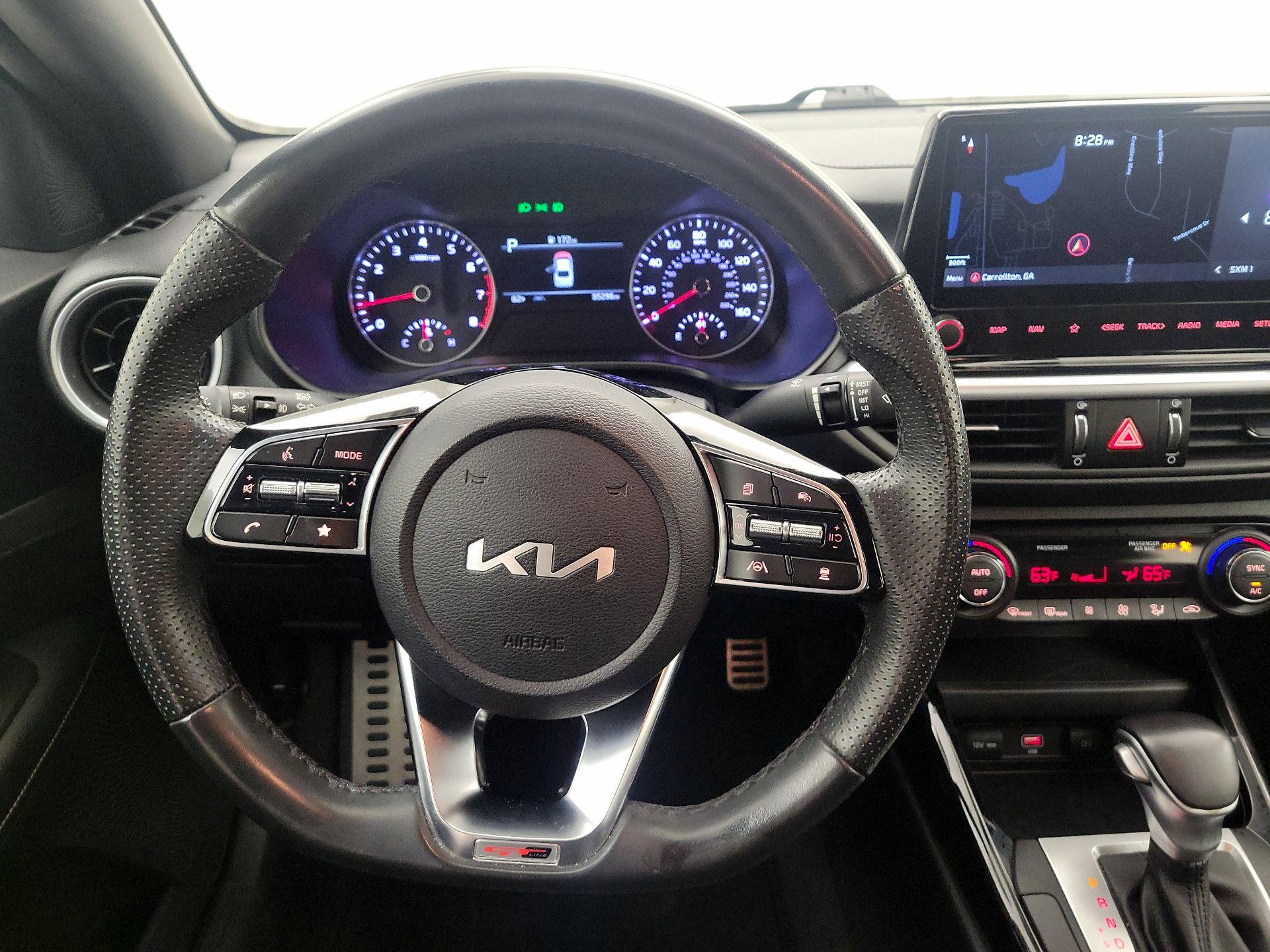 Thumbnail: 2022 Kia Forte - 10