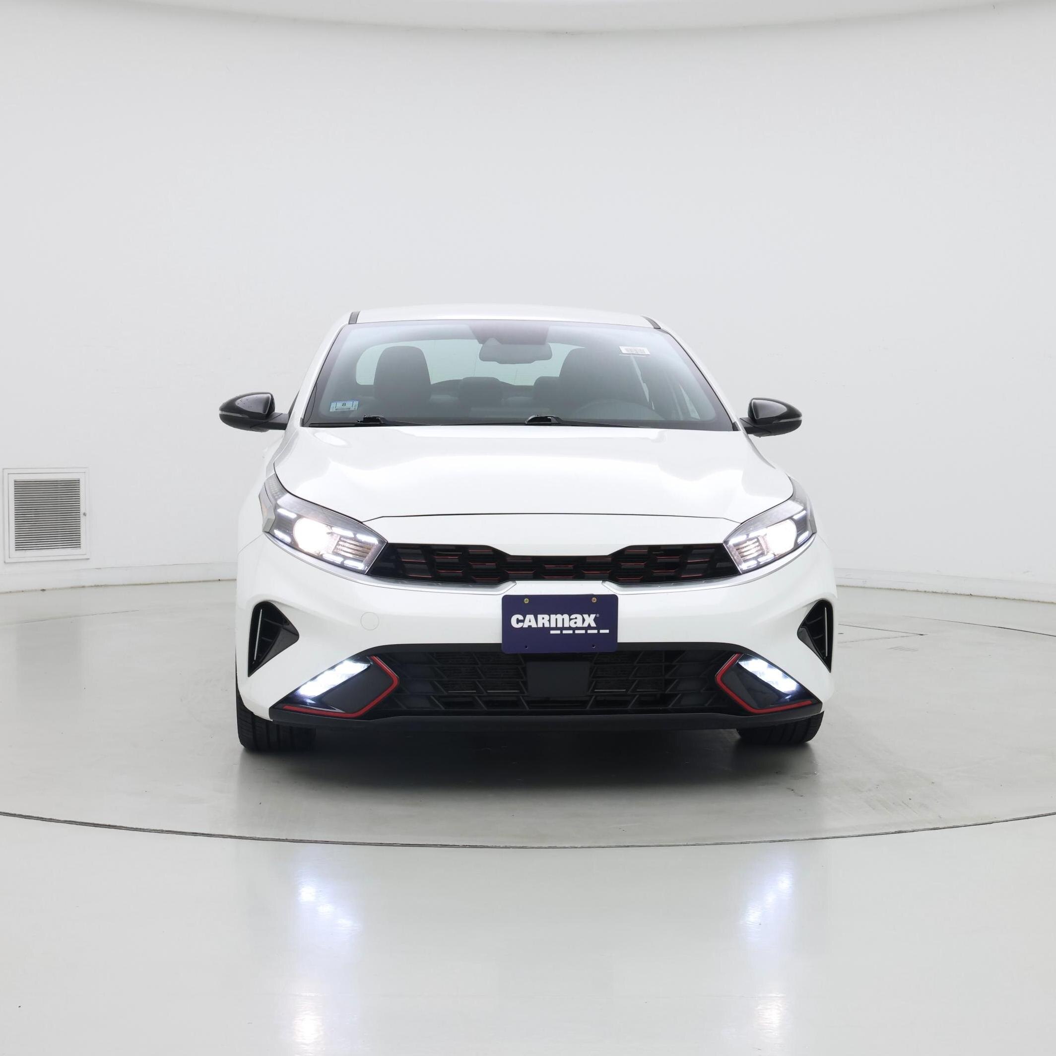 Thumbnail: 2022 Kia Forte - 5