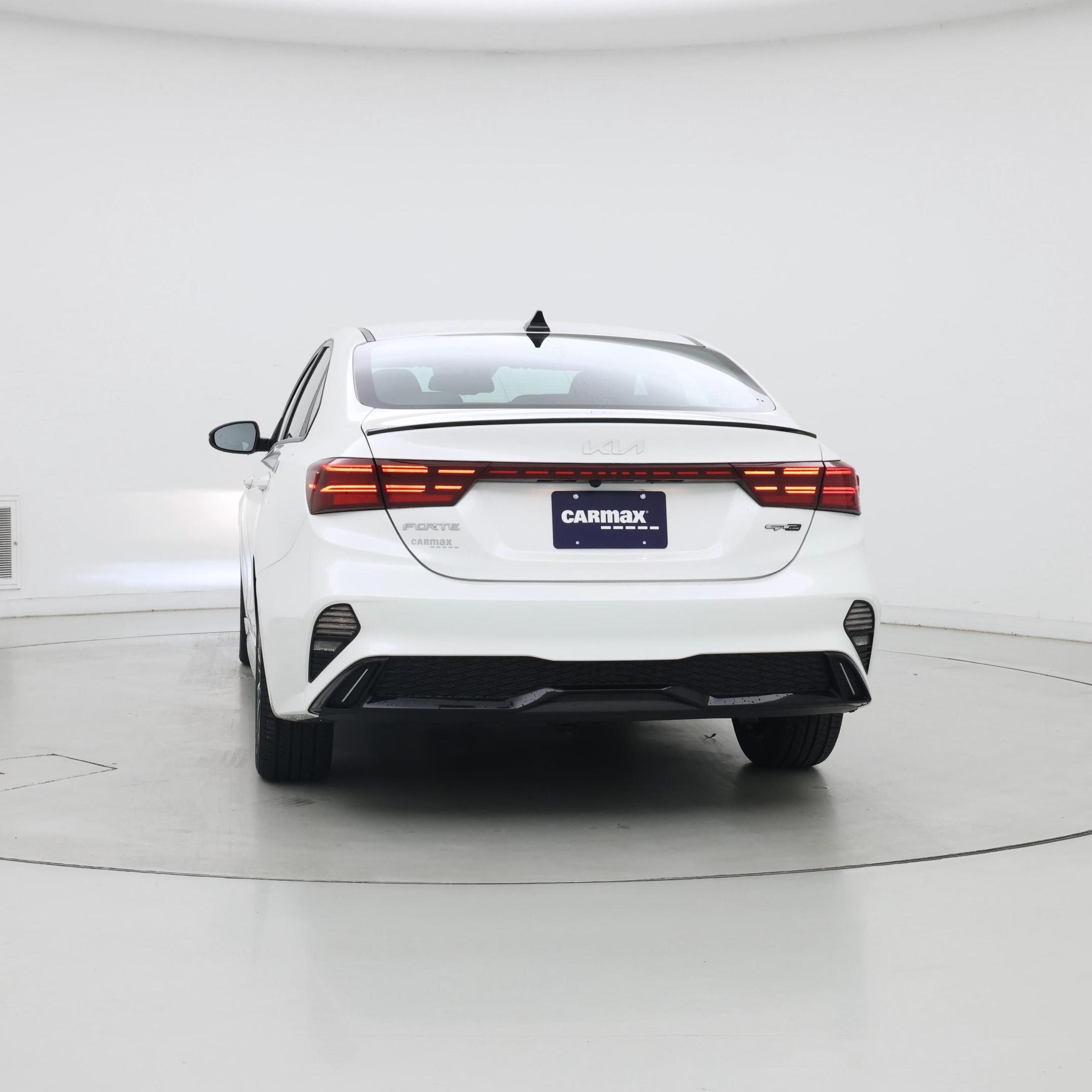 Thumbnail: 2022 Kia Forte - 6