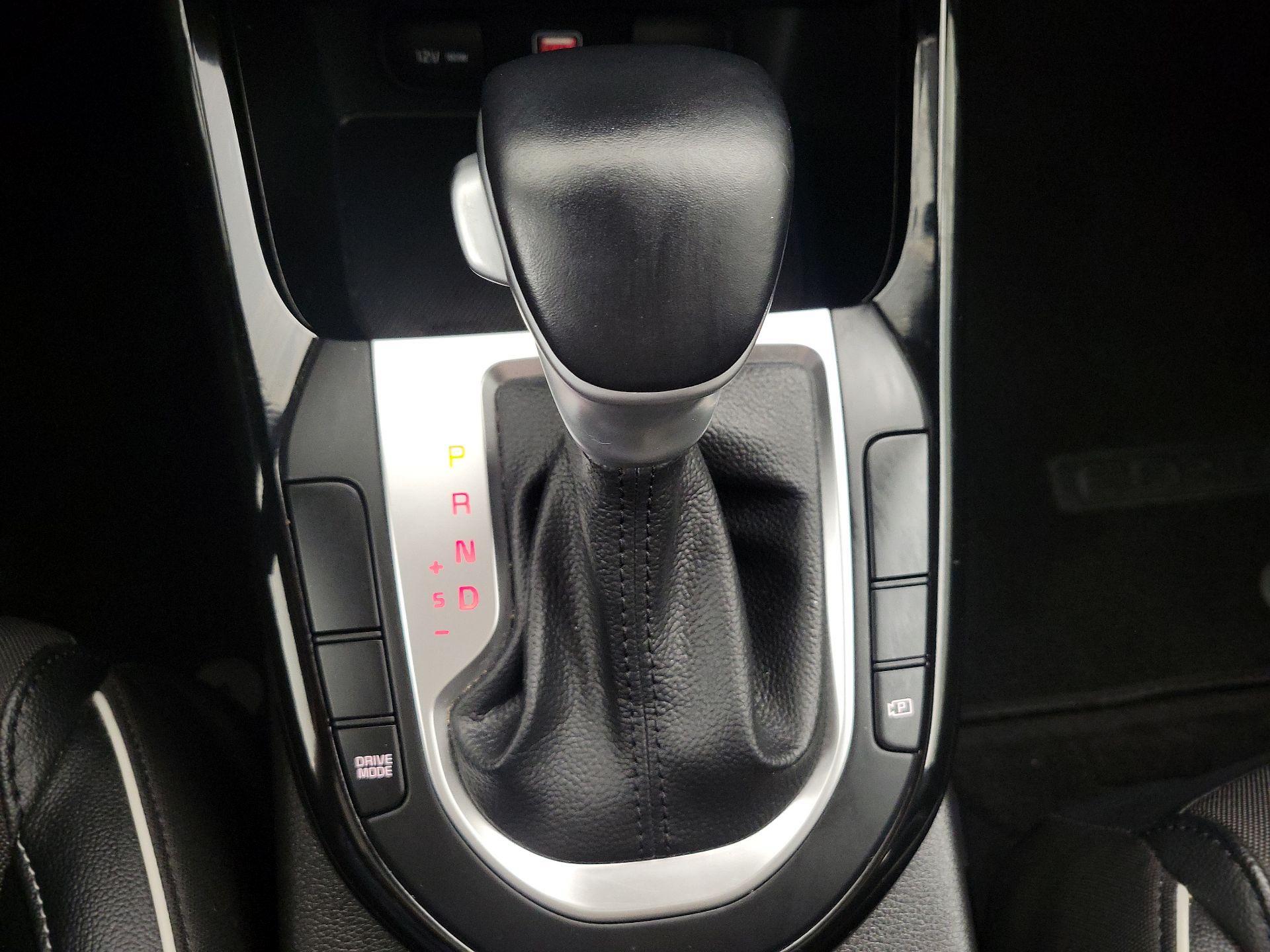 Thumbnail: 2023 Kia Forte - 18