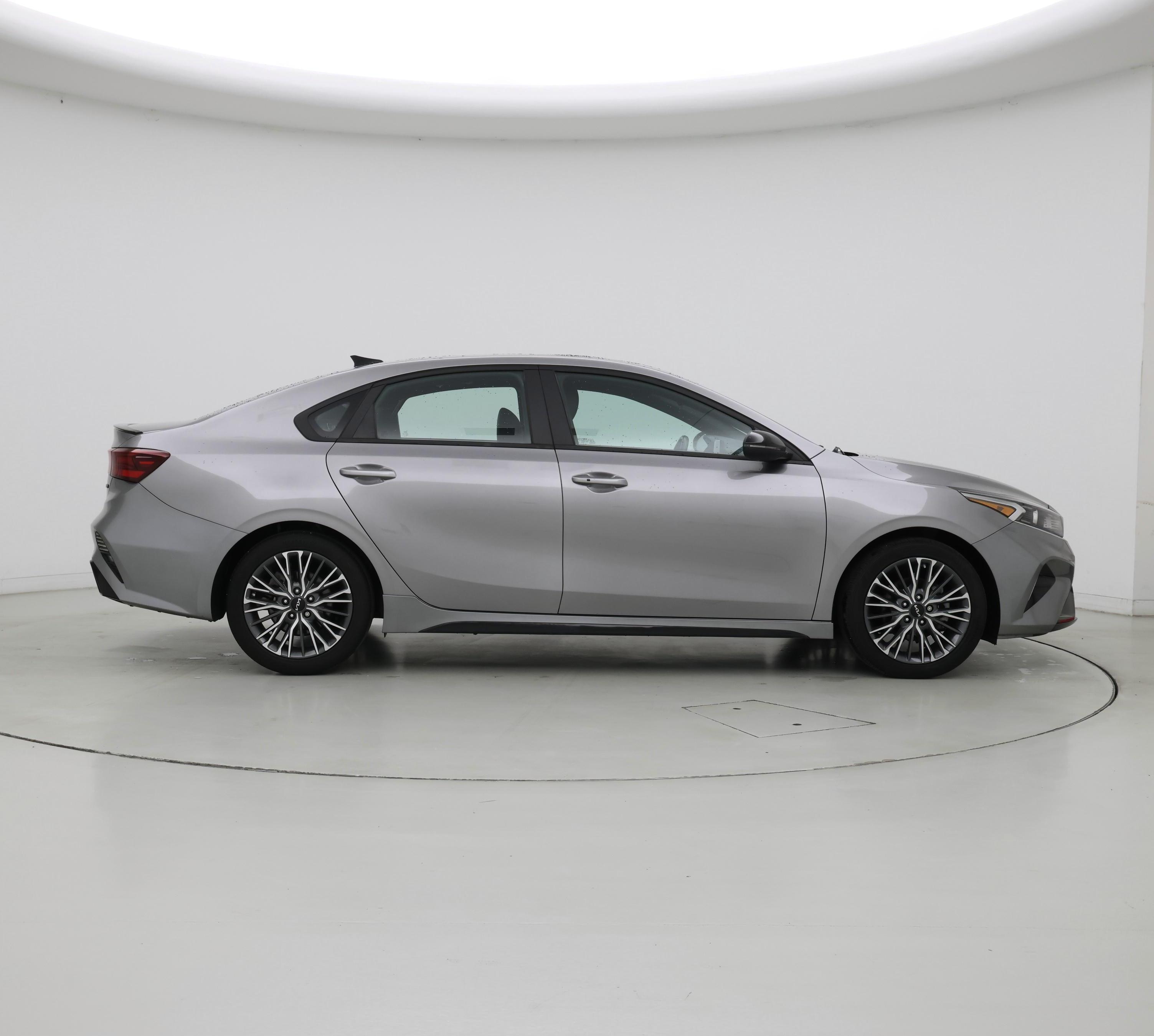 Thumbnail: 2023 Kia Forte - 7