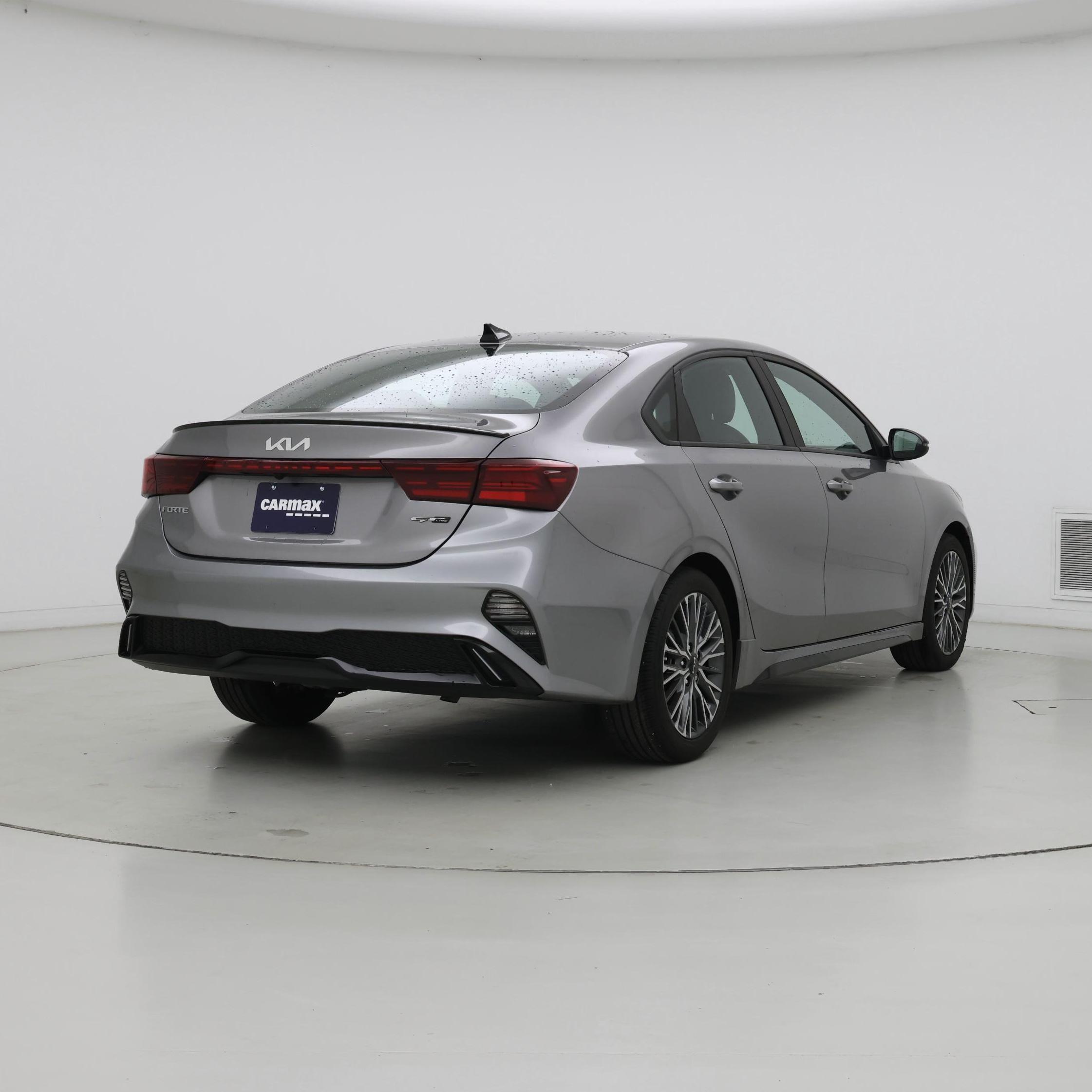 Thumbnail: 2023 Kia Forte - 8