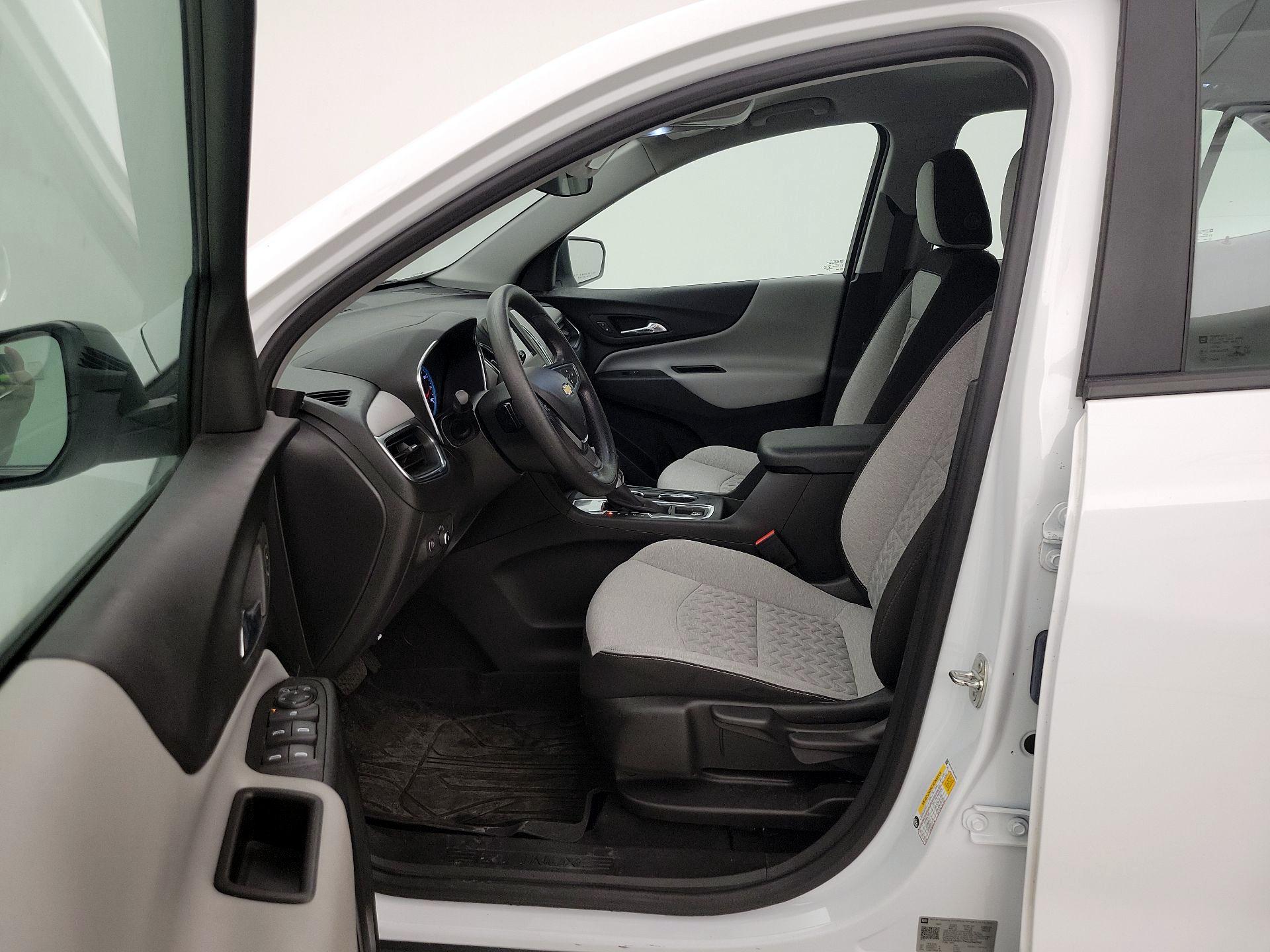 Thumbnail: 2022 Chevrolet Equinox - 11