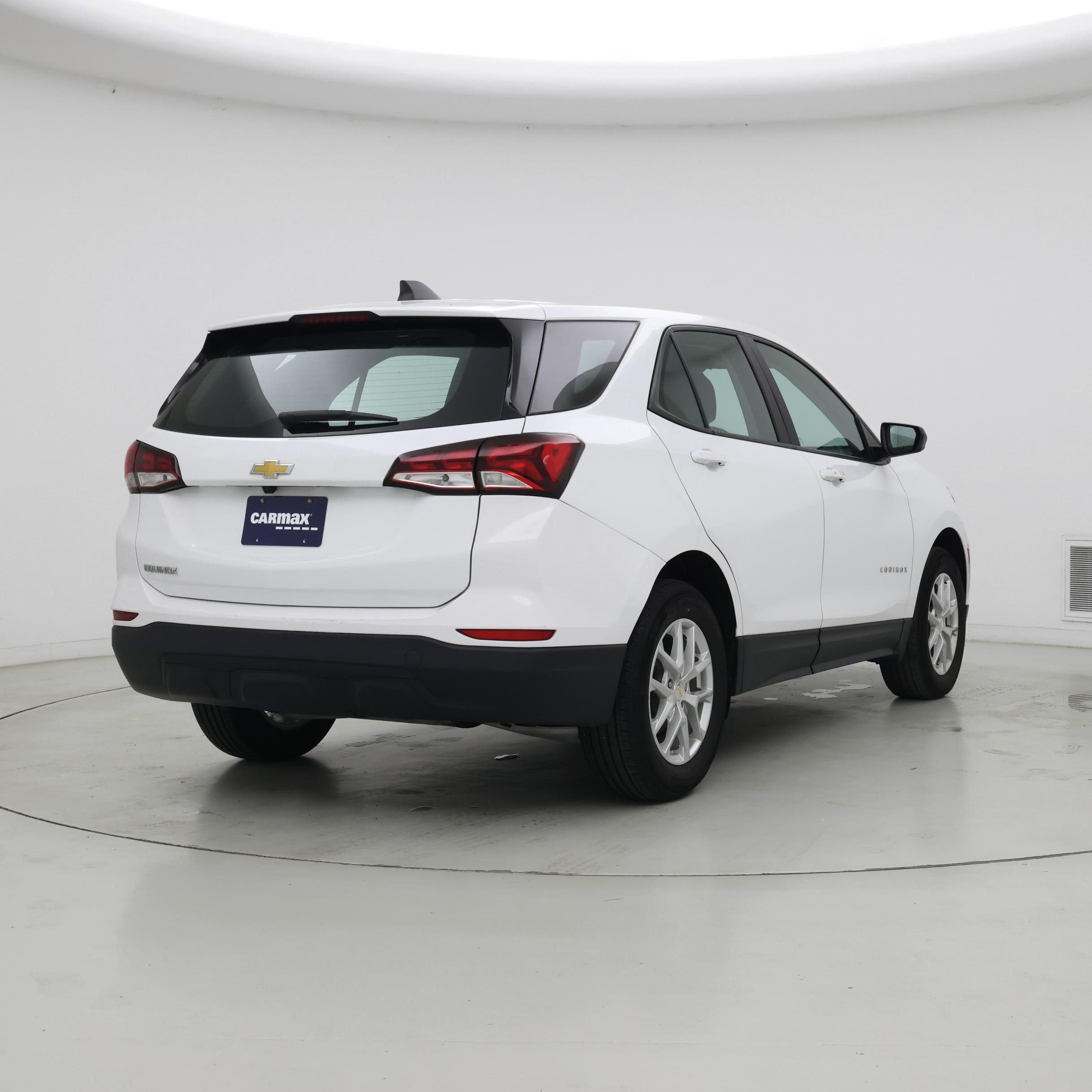 Thumbnail: 2022 Chevrolet Equinox - 8