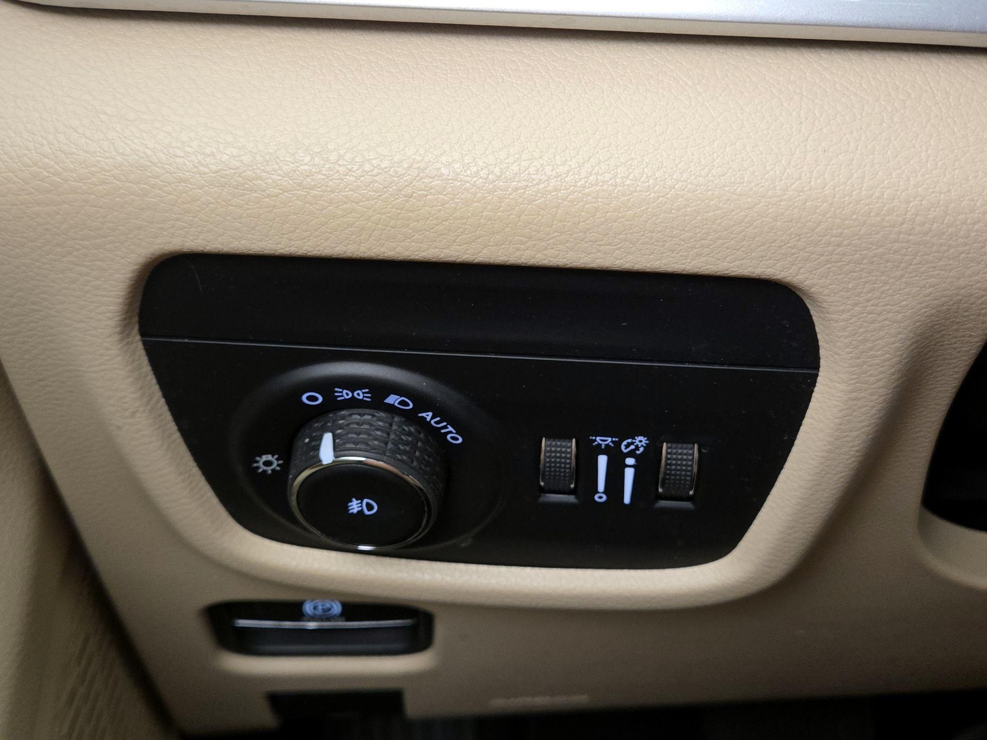 Thumbnail: 2023 Jeep Grand Cherokee L - 13