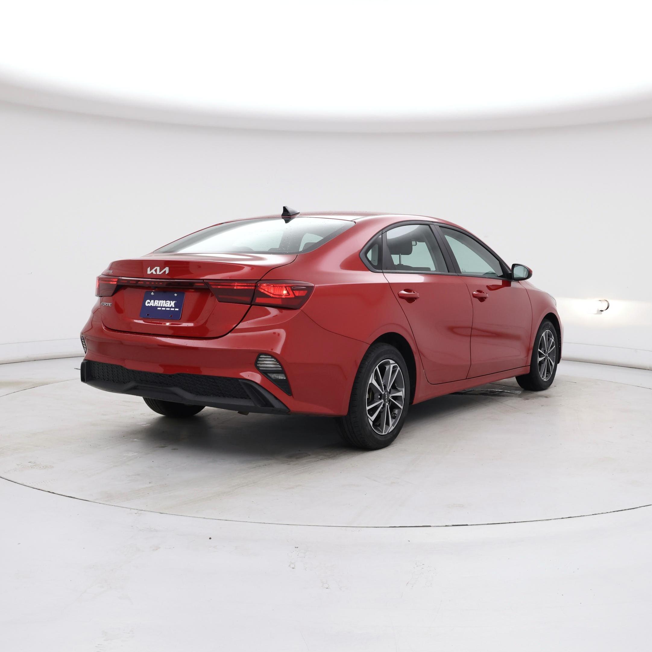 Thumbnail: 2024 Kia Forte - 8