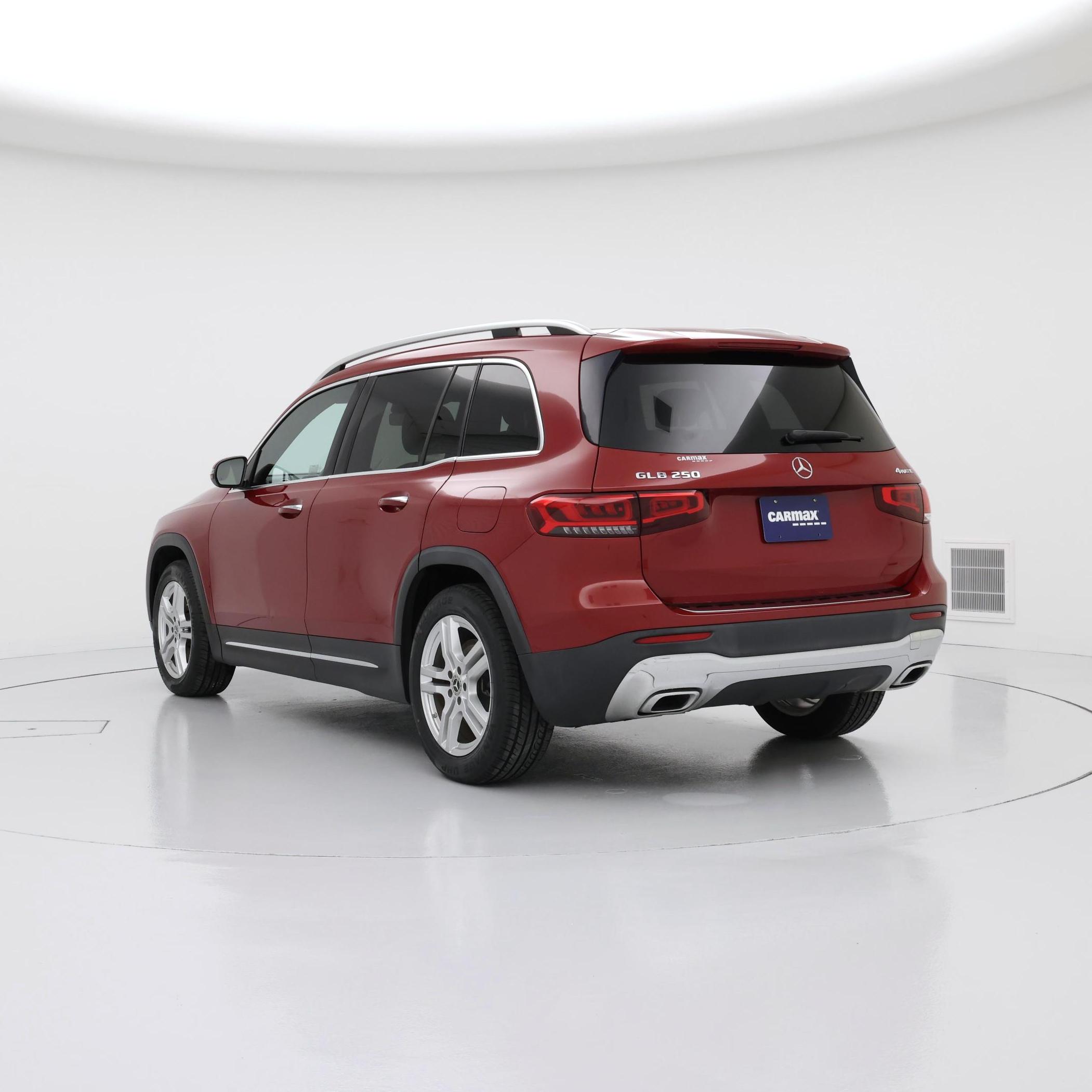 Thumbnail: 2021 Mercedes-Benz GLB - 2