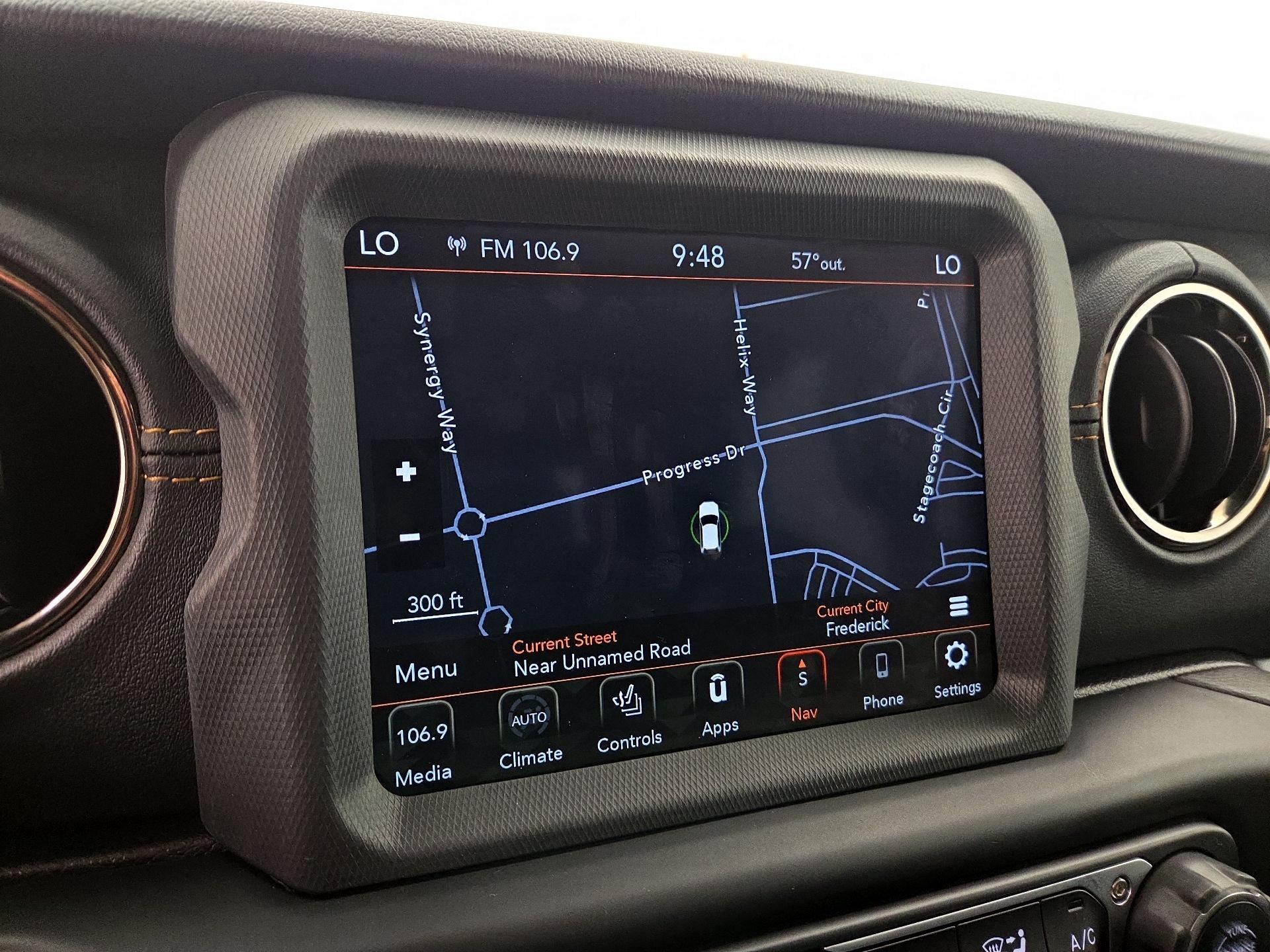 Thumbnail: 2022 Jeep Gladiator - 14