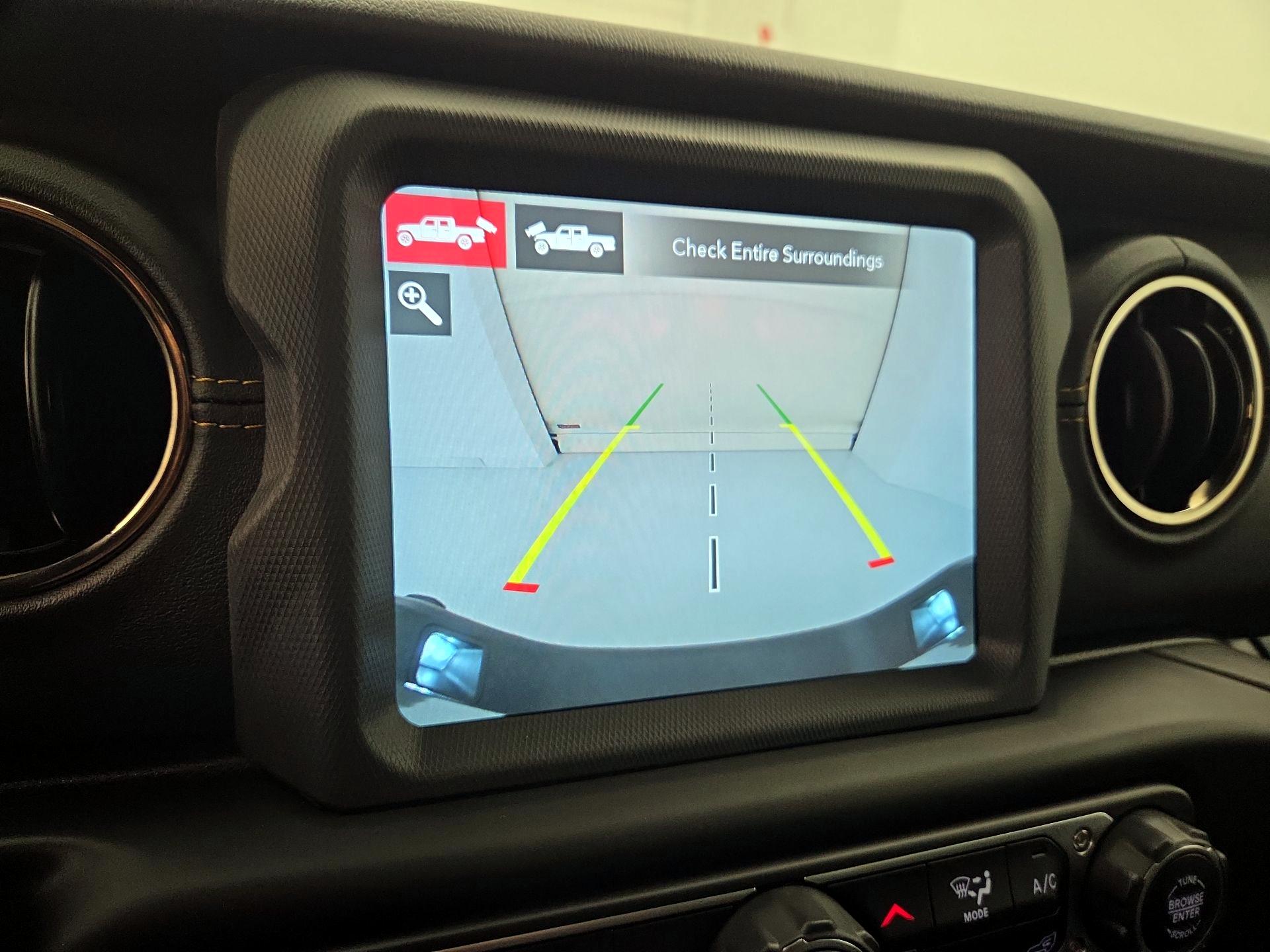 Thumbnail: 2022 Jeep Gladiator - 15