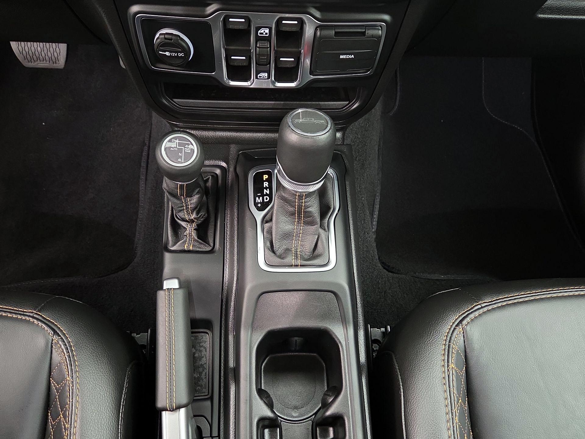 Thumbnail: 2022 Jeep Gladiator - 18