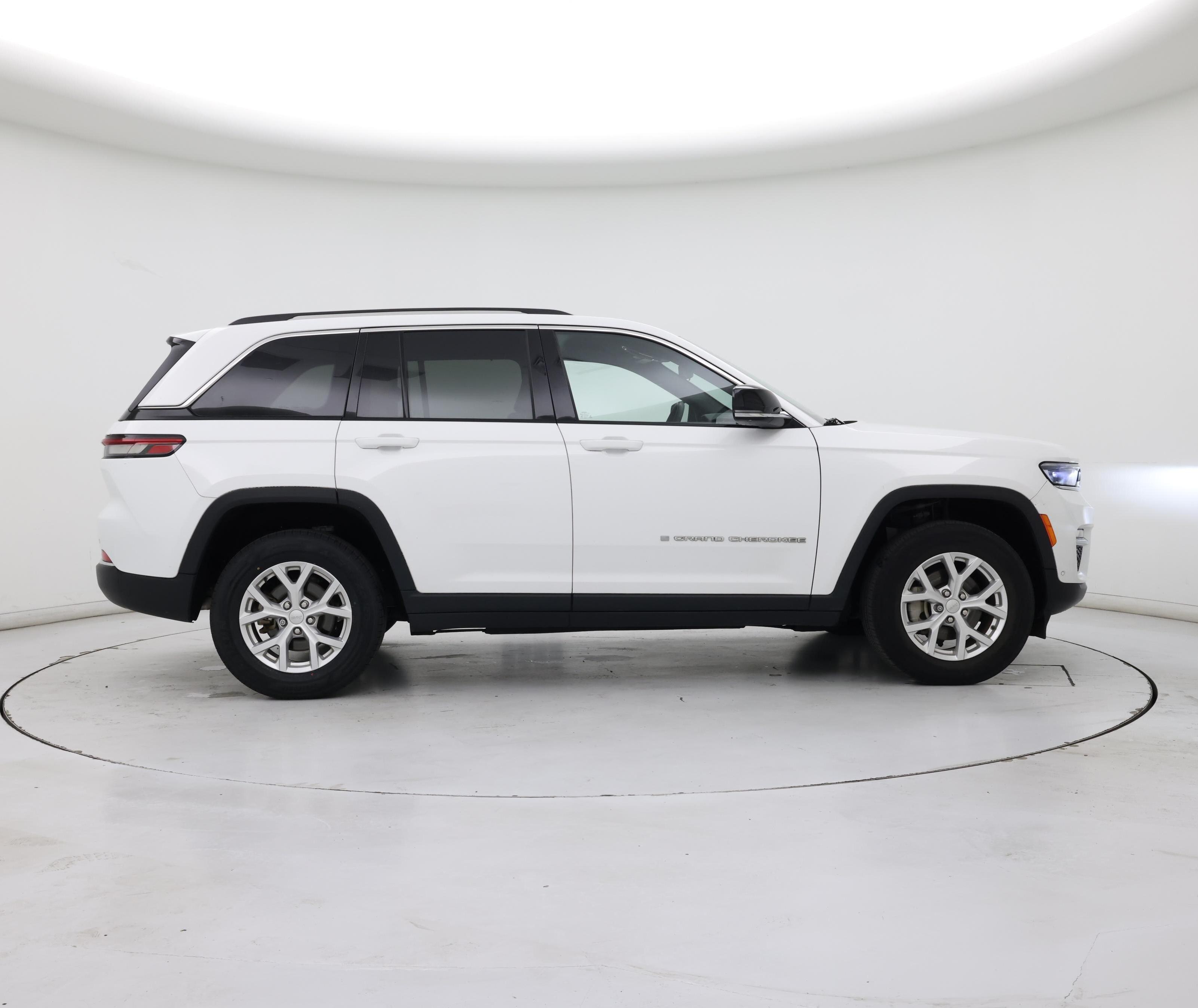Thumbnail: 2023 Jeep Grand Cherokee - 7