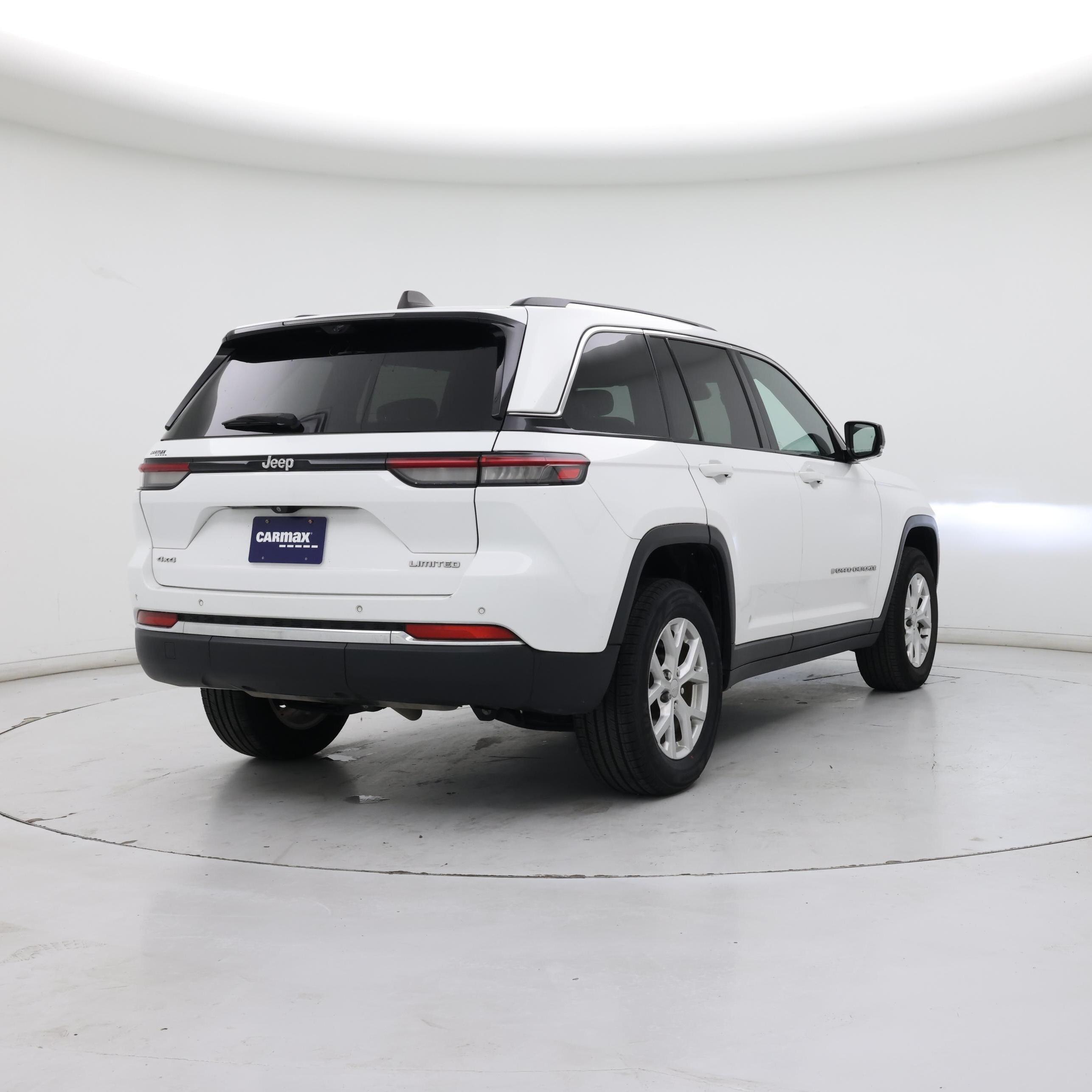 Thumbnail: 2023 Jeep Grand Cherokee - 8