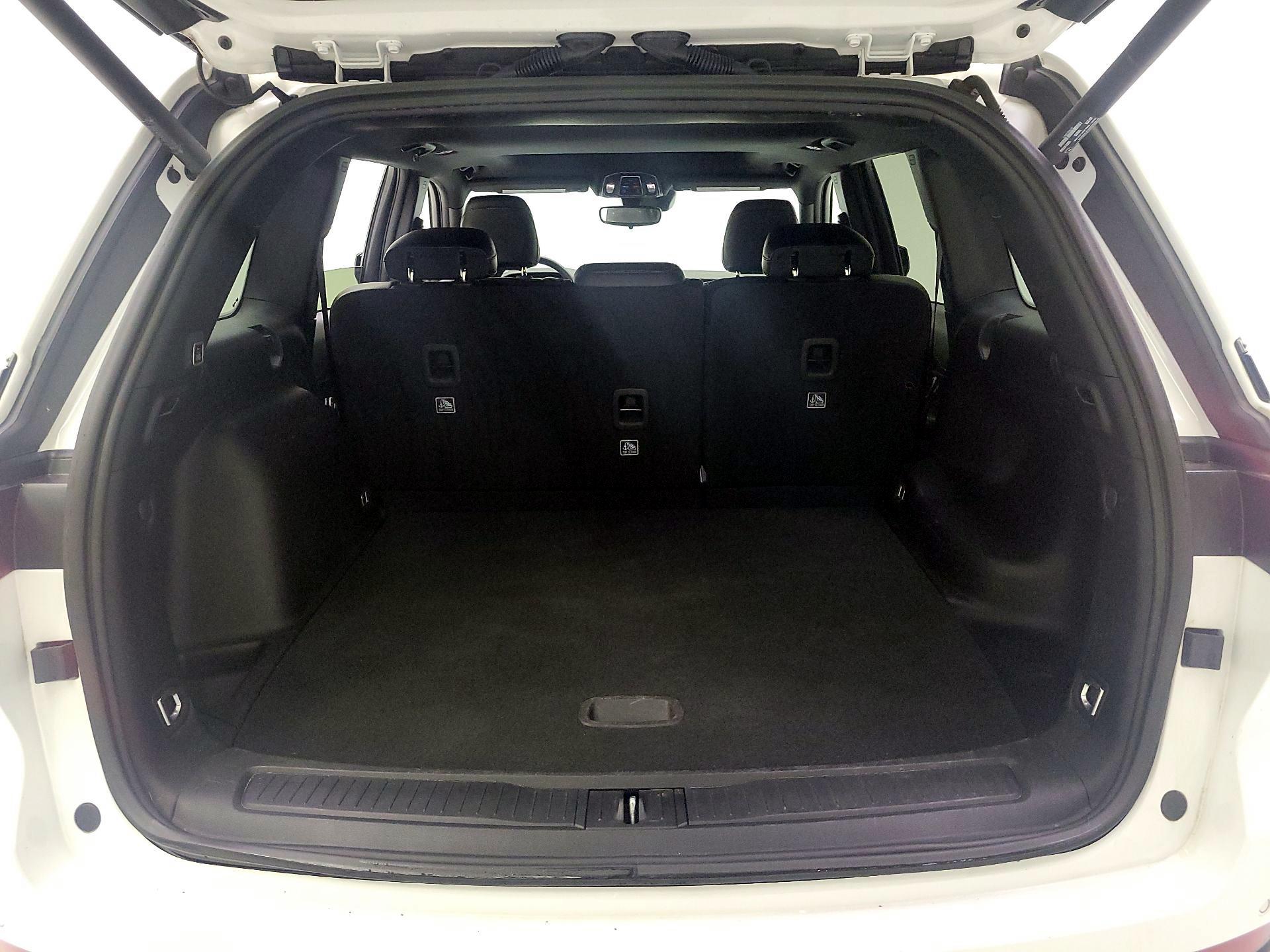 Thumbnail: 2023 Jeep Grand Cherokee - 18