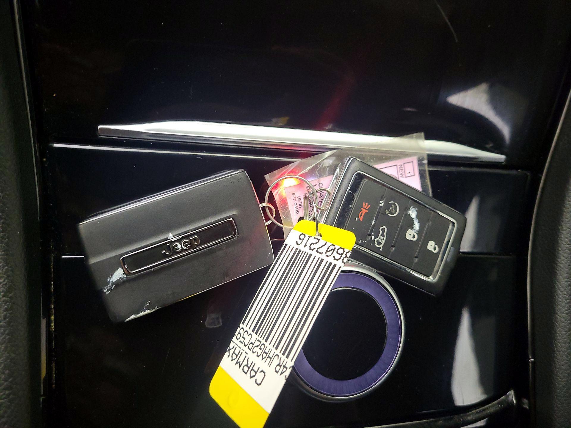 Thumbnail: 2023 Jeep Grand Cherokee - 20