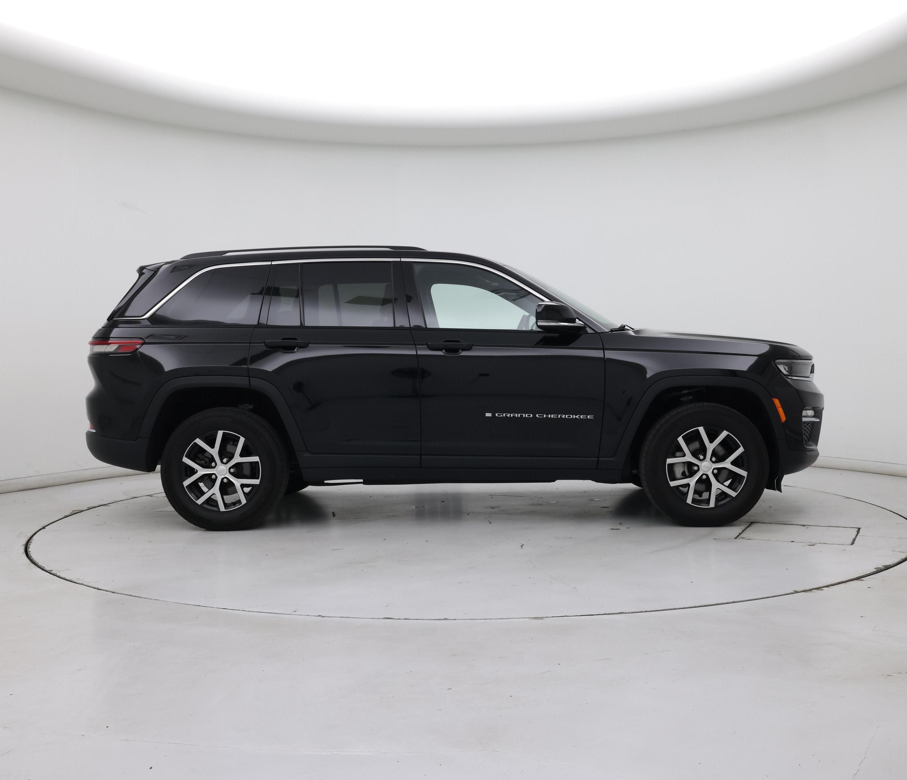 Thumbnail: 2023 Jeep Grand Cherokee - 7