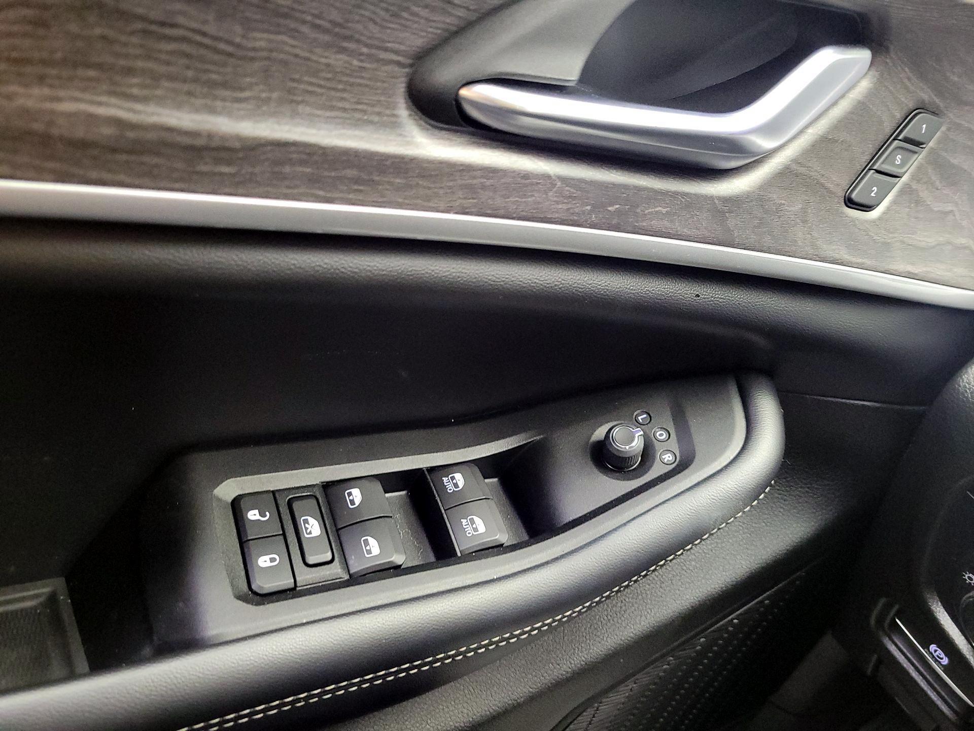 Thumbnail: 2023 Jeep Grand Cherokee - 10