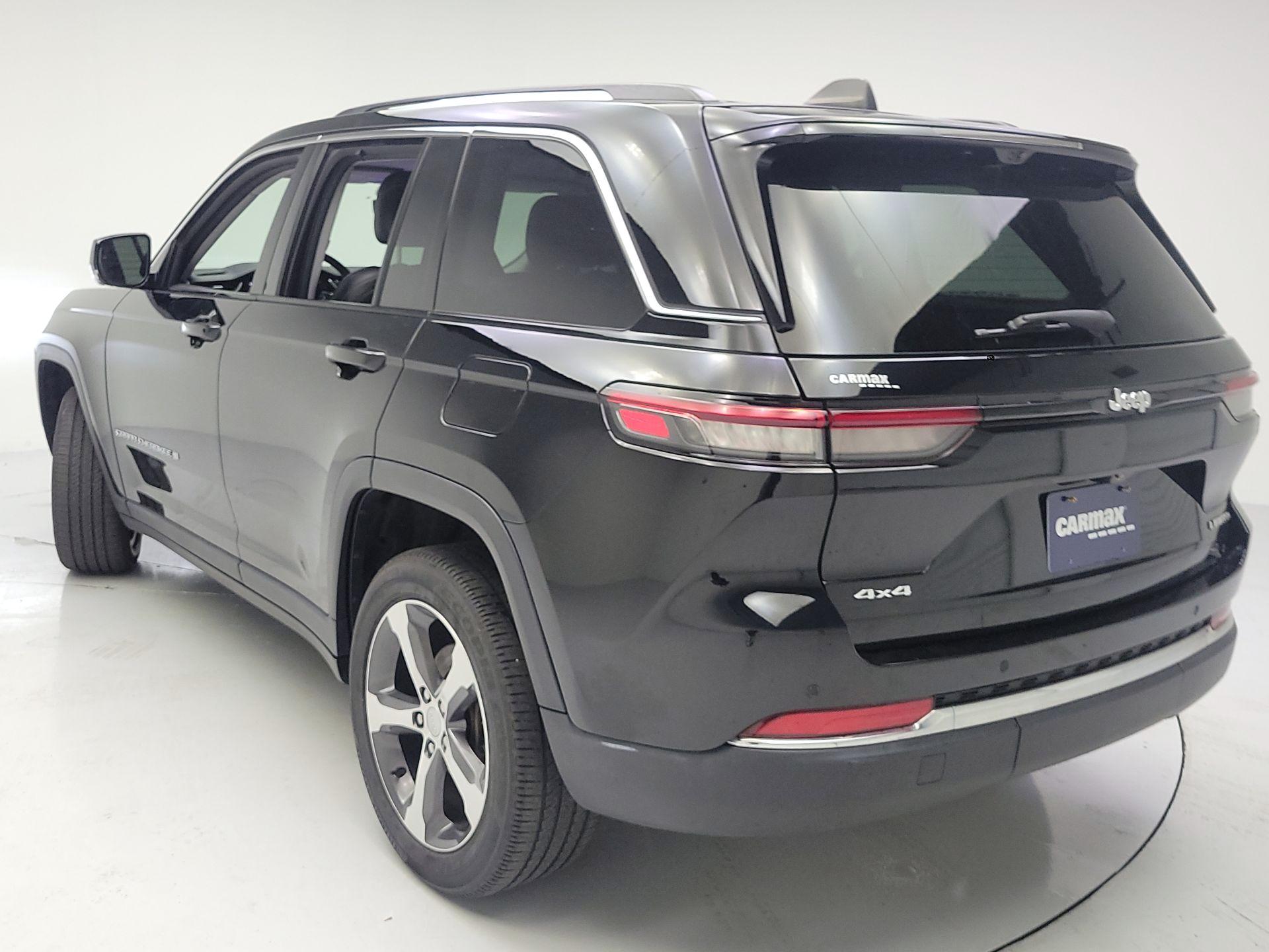 Thumbnail: 2023 Jeep Grand Cherokee - 7