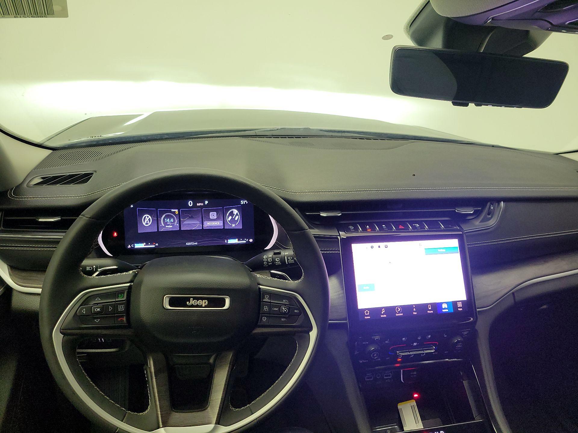 Thumbnail: 2023 Jeep Grand Cherokee - 8