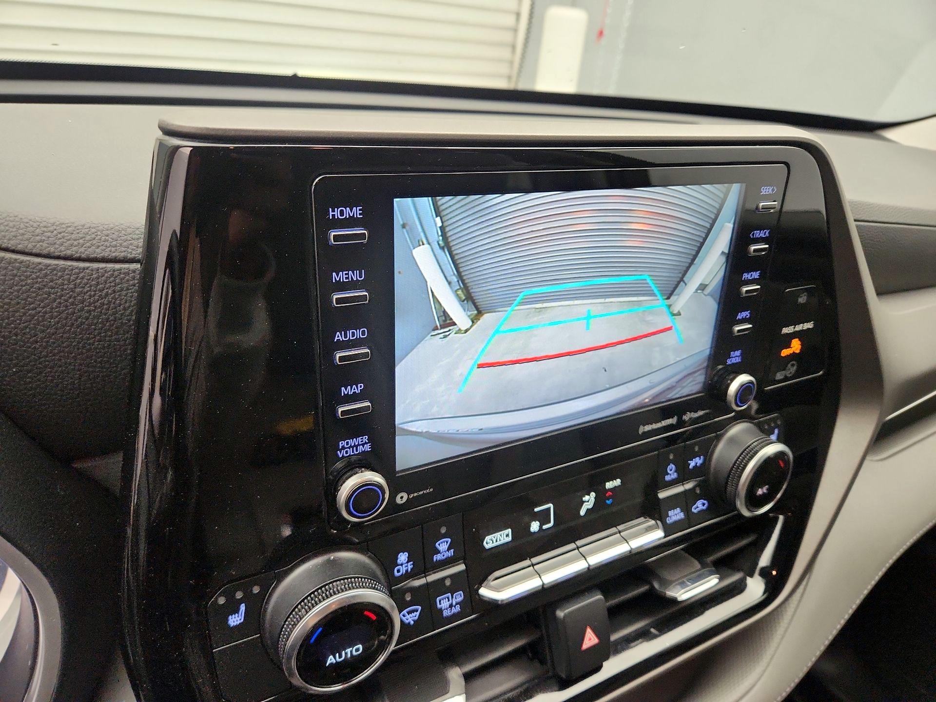 Thumbnail: 2022 Toyota Highlander - 14