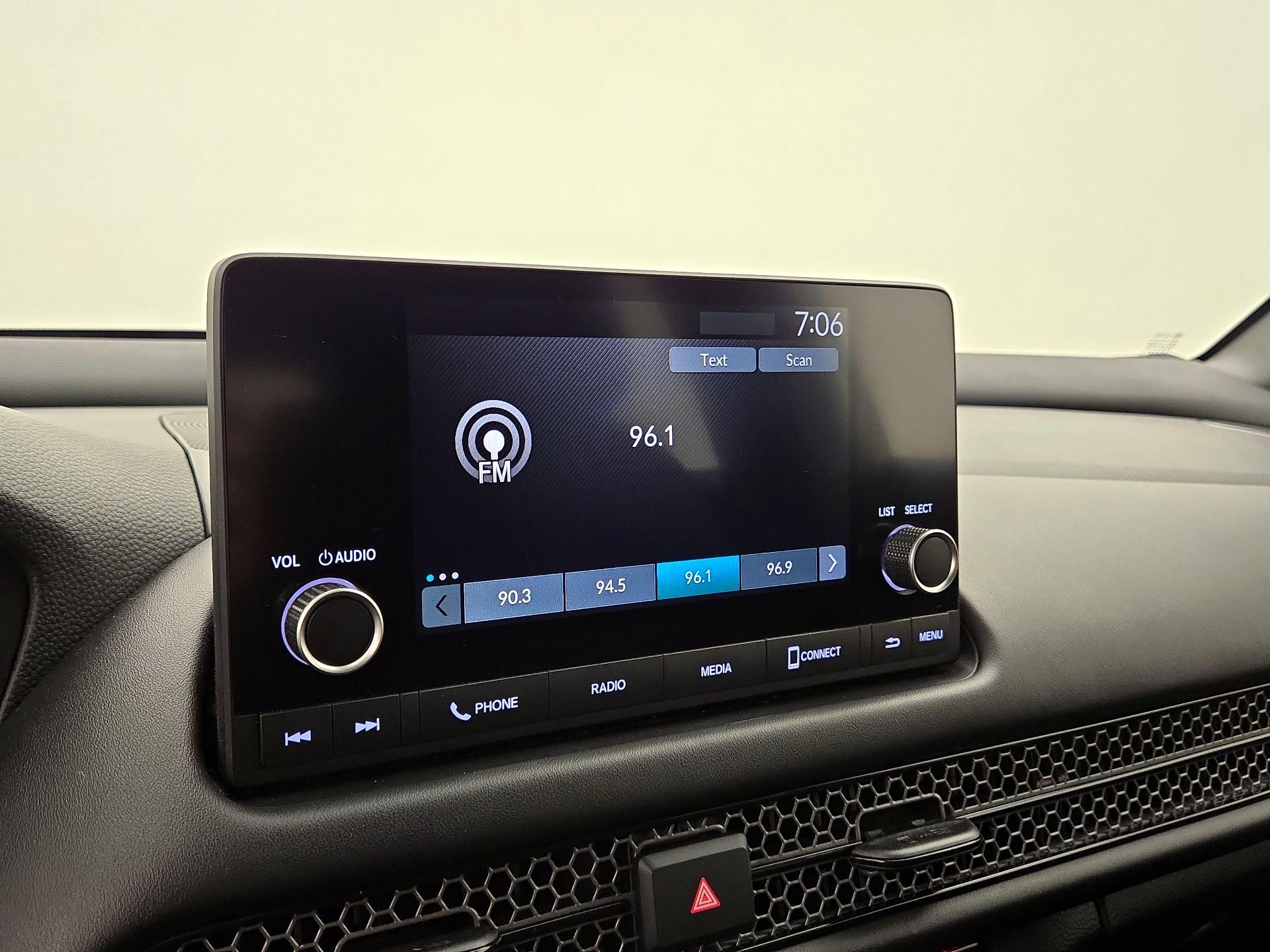 Thumbnail: 2023 Honda HR-V - 15