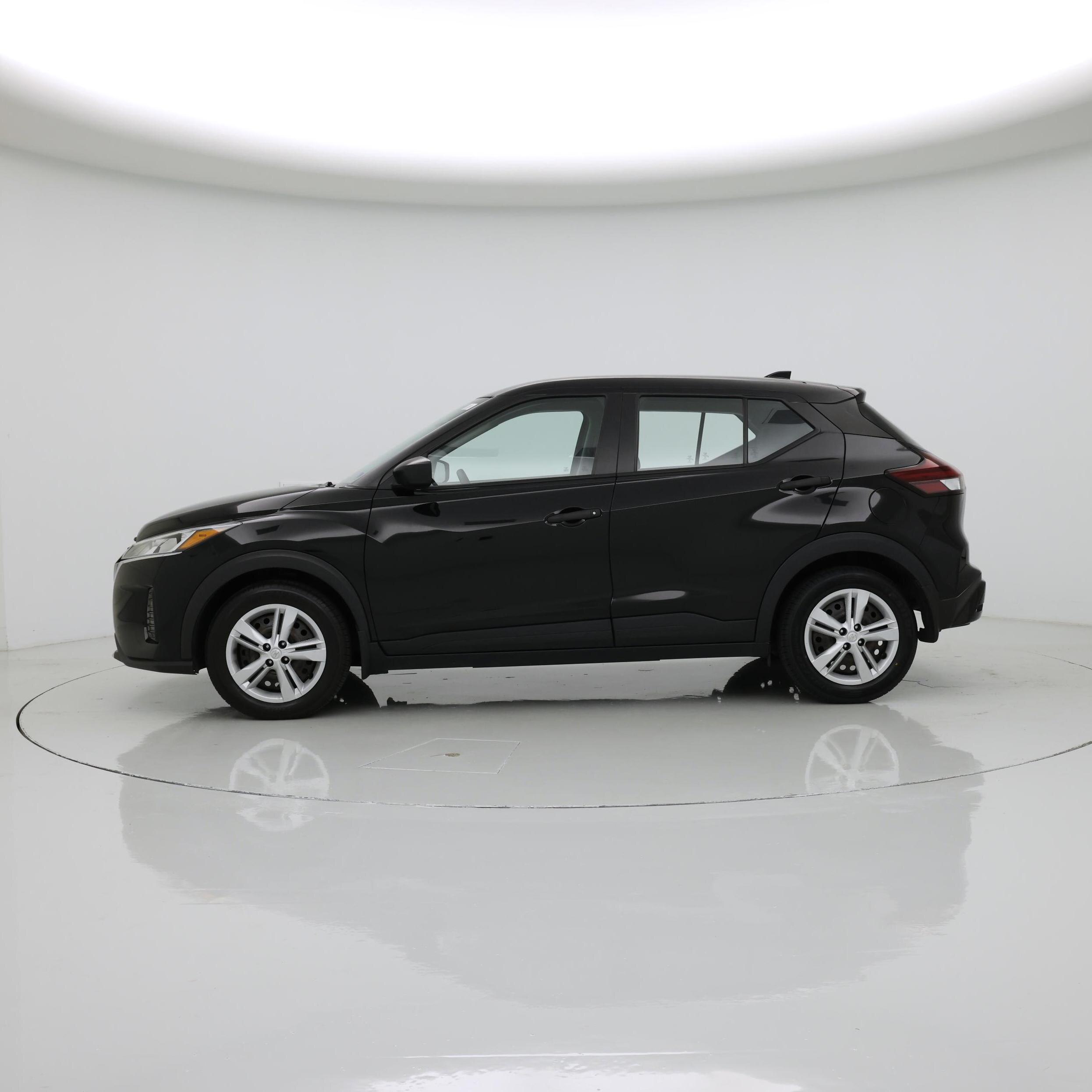 Thumbnail: 2022 Nissan Kicks - 3