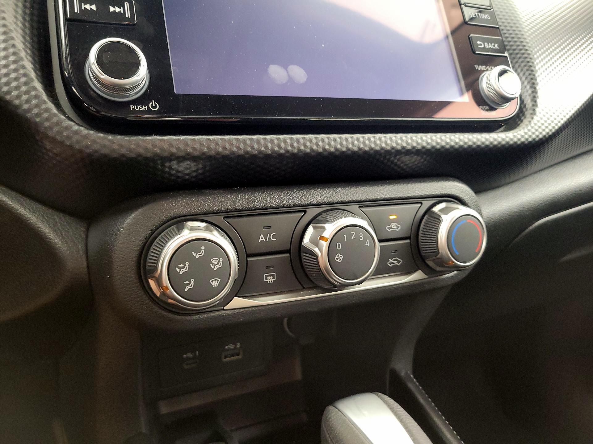 Thumbnail: 2023 Nissan Kicks - 14