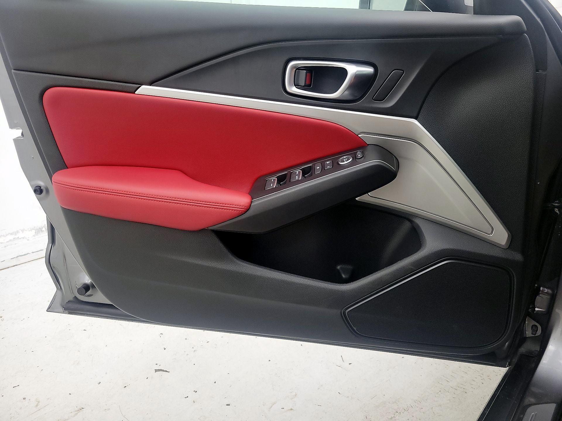 Thumbnail: 2025 Acura Integra - 12