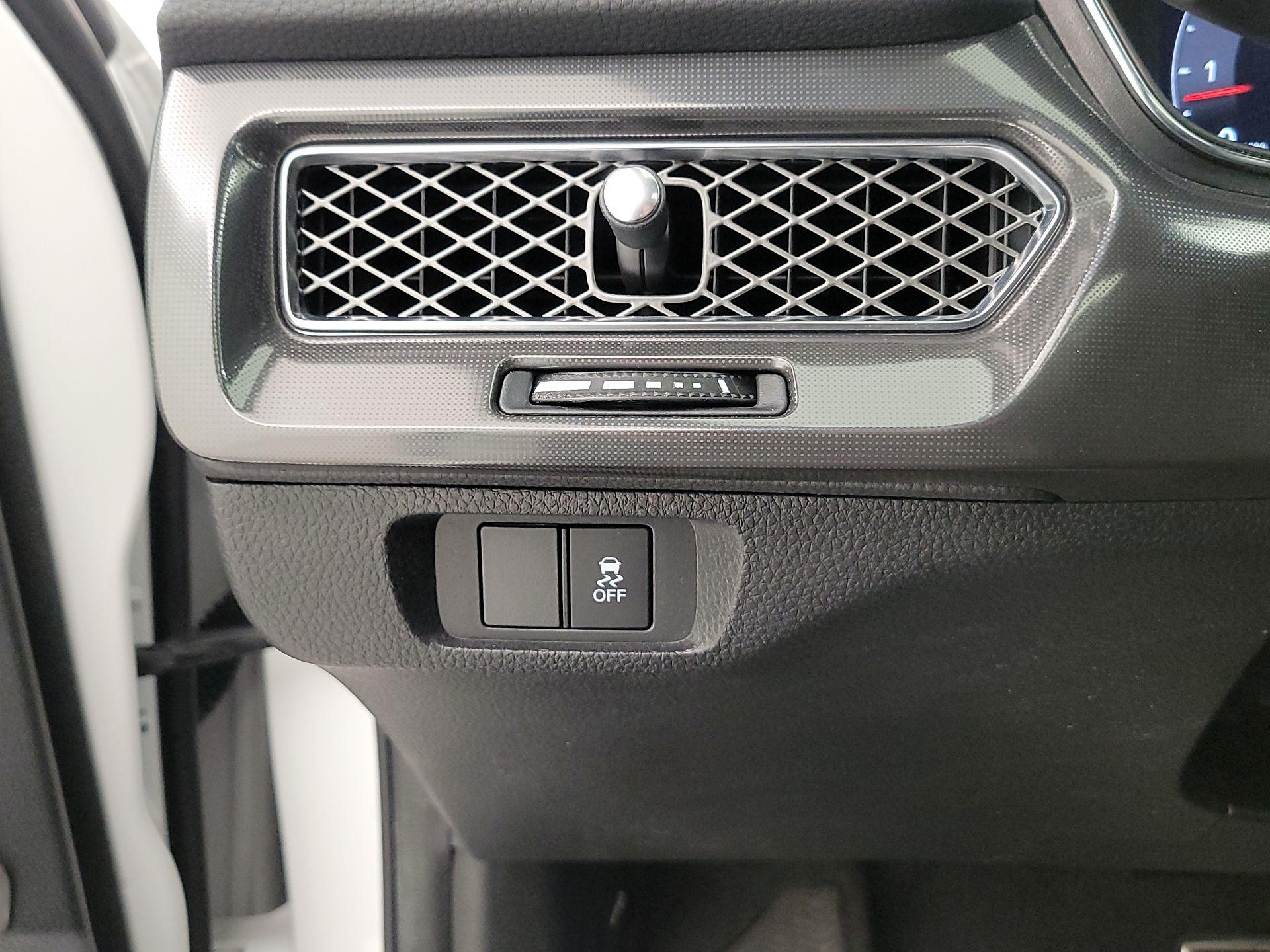 Thumbnail: 2023 Acura Integra - 11